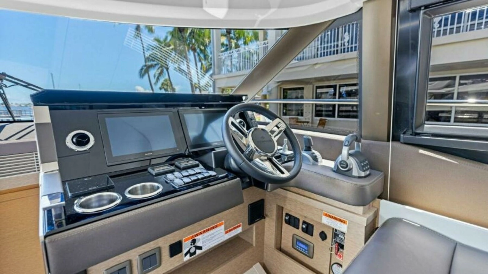 2025 Prestige 460 Flybridge - Sistership