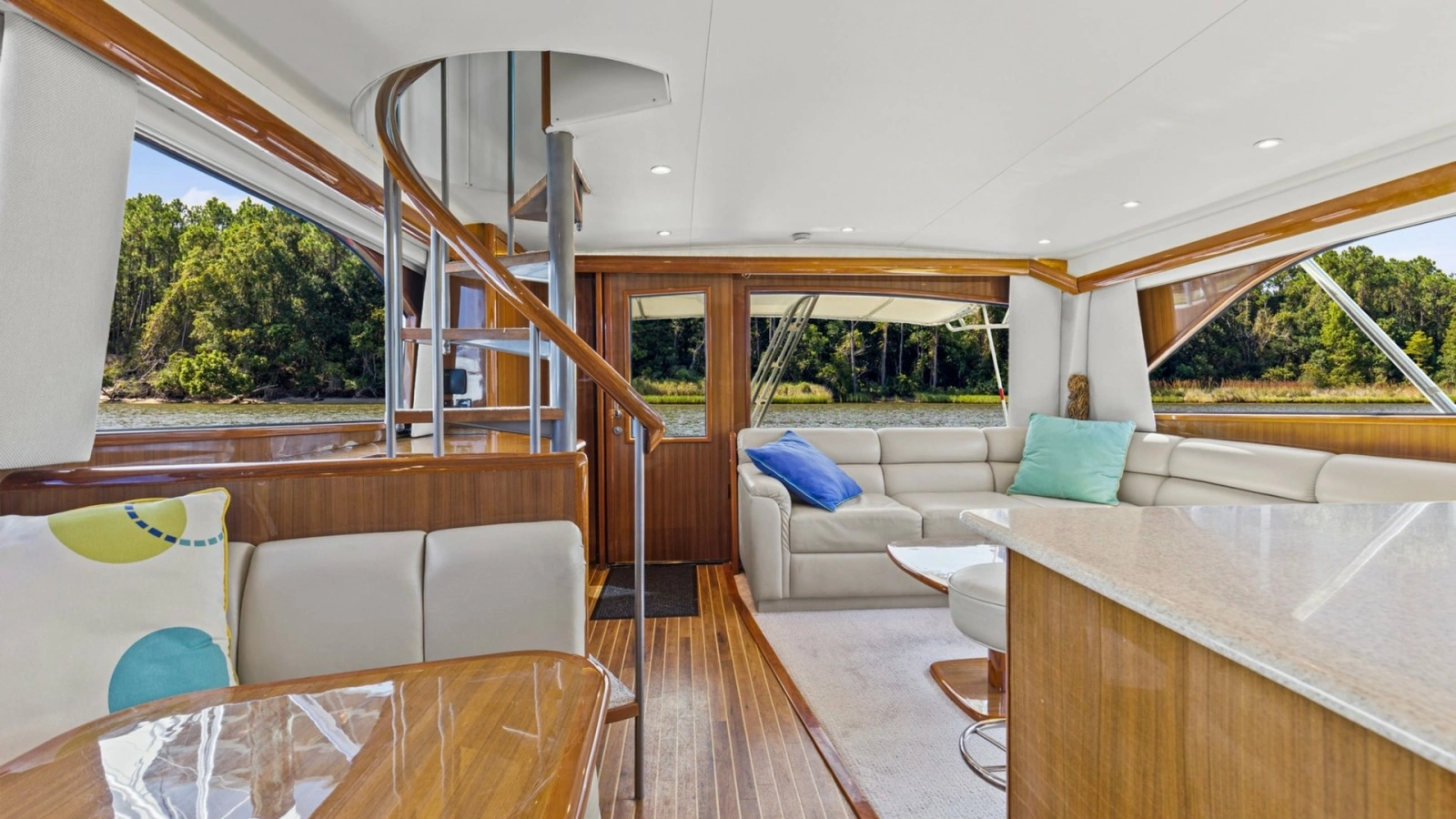 2005 61 Viking Enclosed Bridge Kelkat Galley (4)