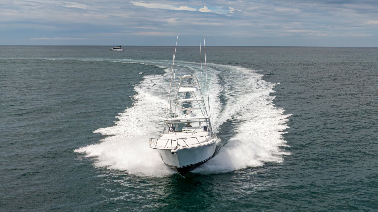 Dynamic Bow View at Speed