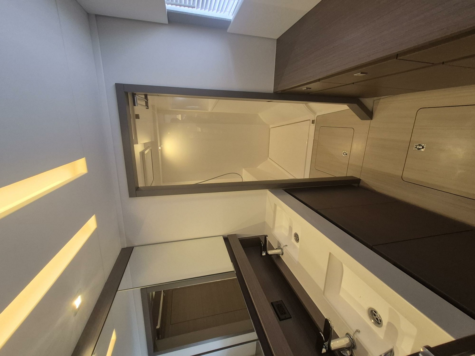 2023 Leopard 53 Powercat — BLUE CREST