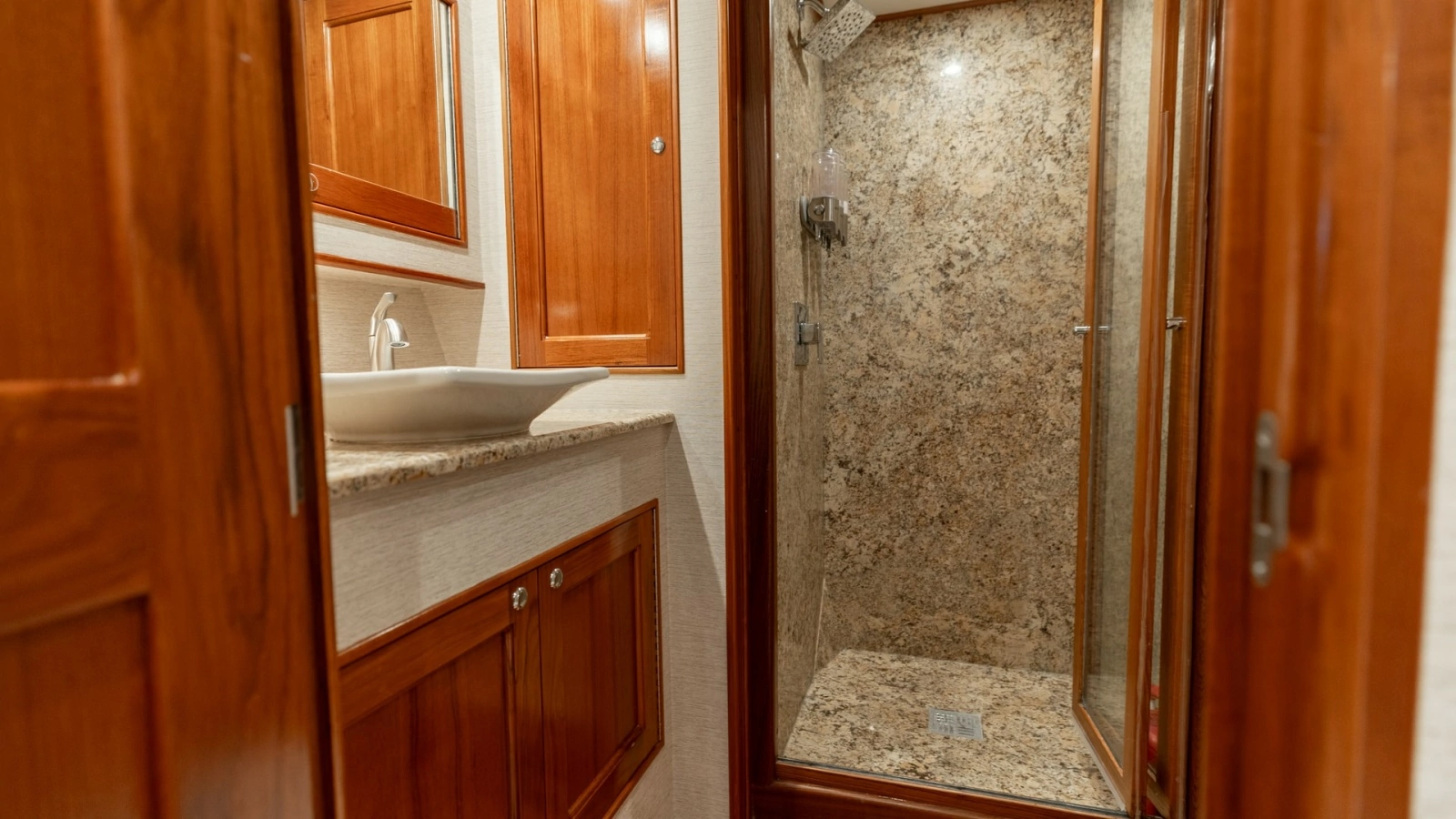 Luxurious Ensuite Bathroom