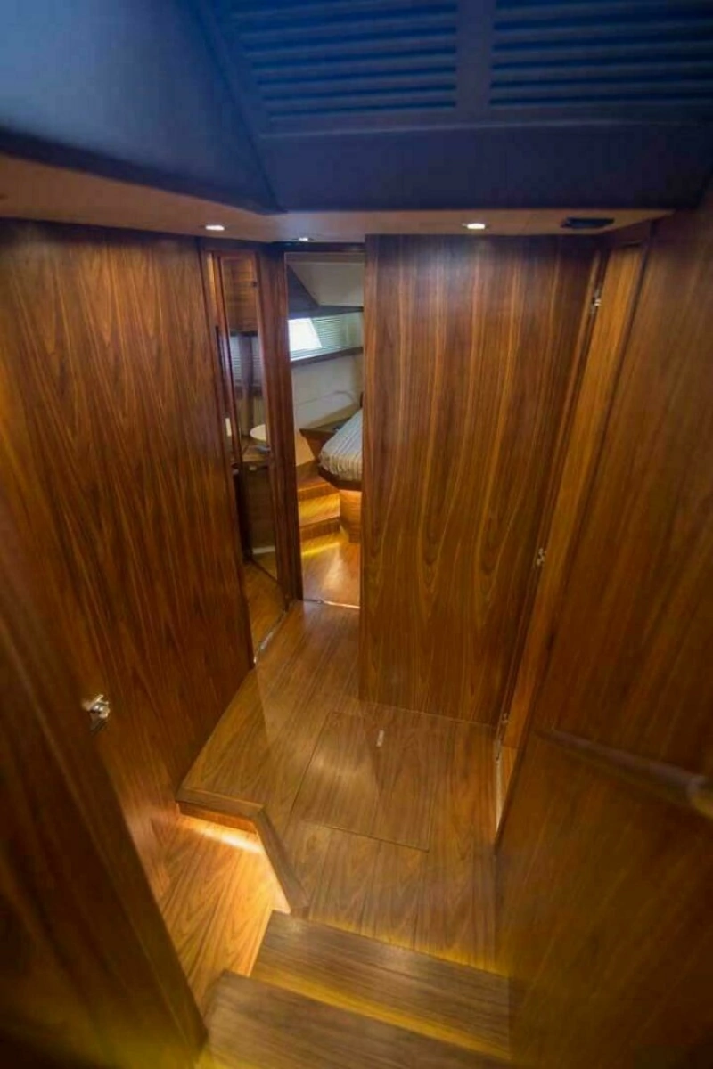 2019 Sundeck Yachts 580 Sport