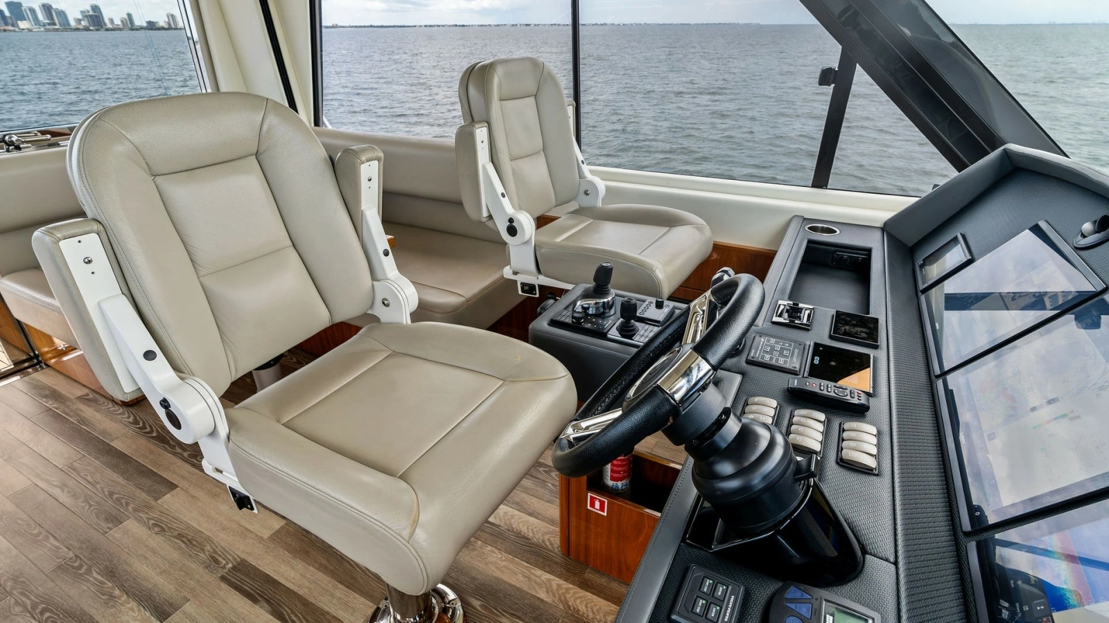Enclosed Bridge Helm Station View