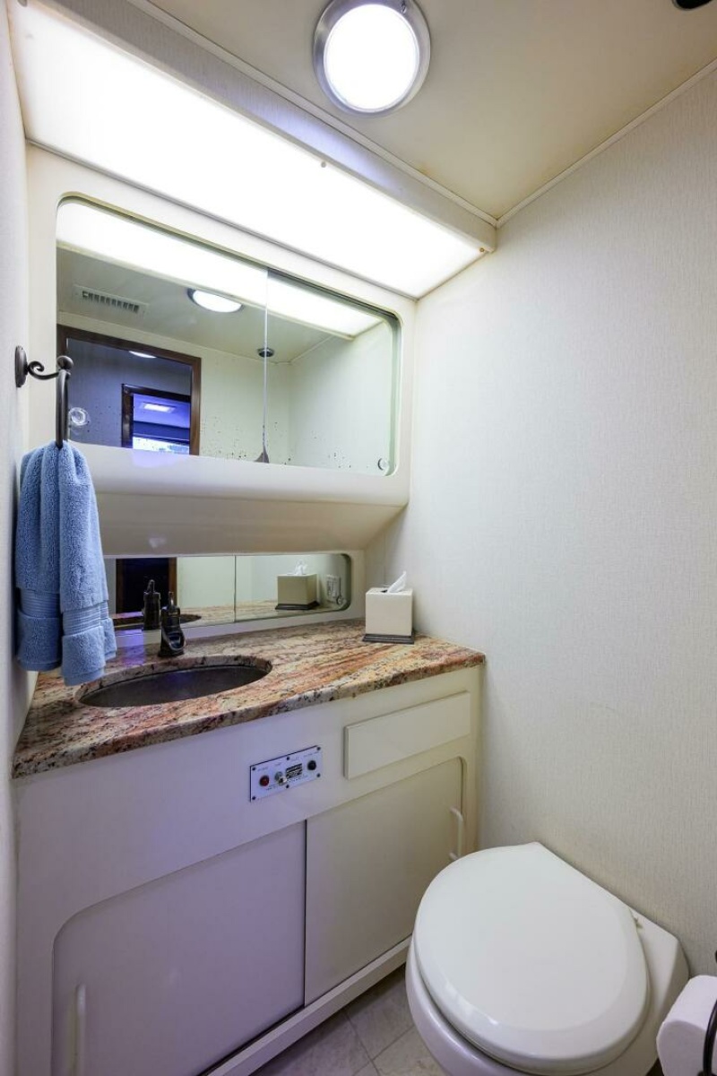 1991 Hatteras 78 Cockpit Motor Yacht