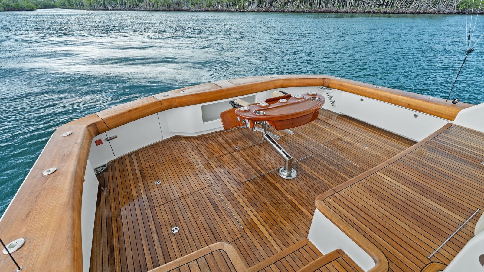 2016 Viking 80 Enclosed Bridge- FRIGATE- Cockpit