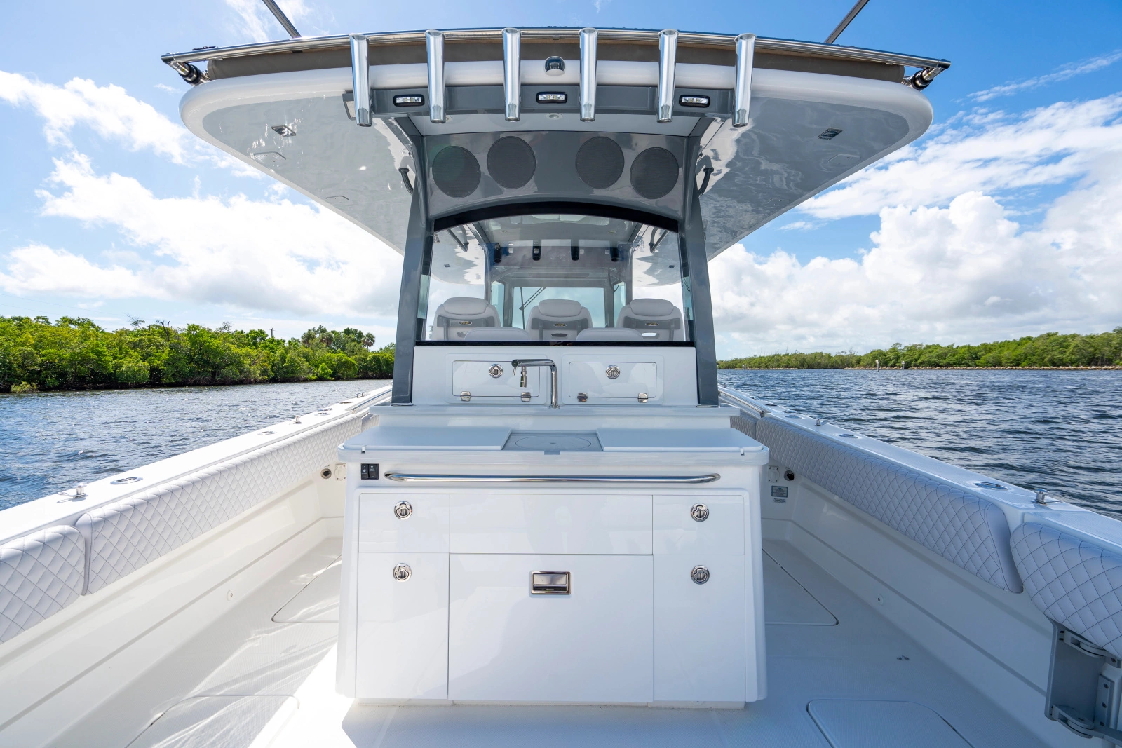 42 Lujo 42ft HCB Yacht For Sale