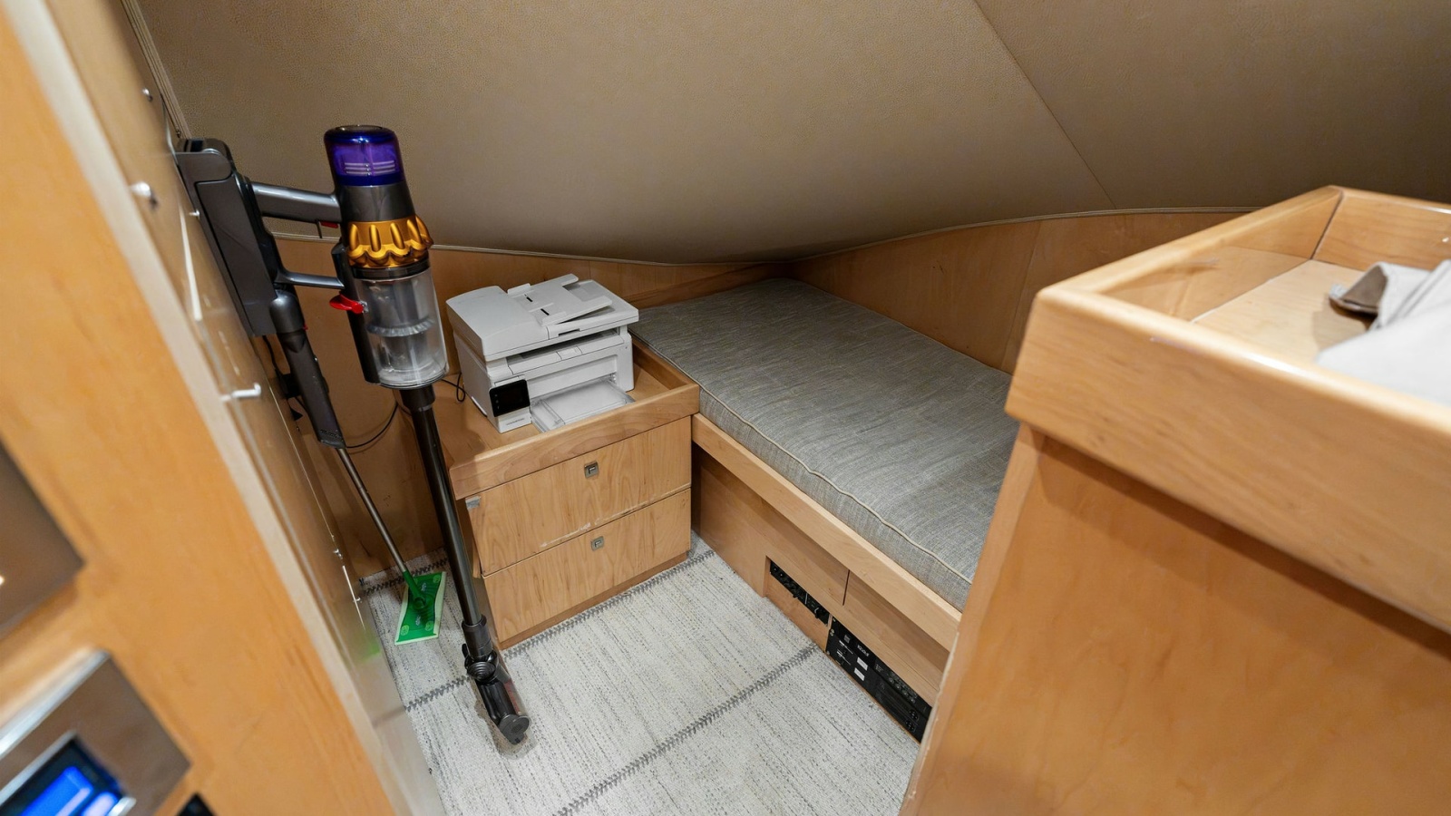 2016 Viking 80 Enclosed Bridge- FRIGATE- Storage/ Add'l Crew