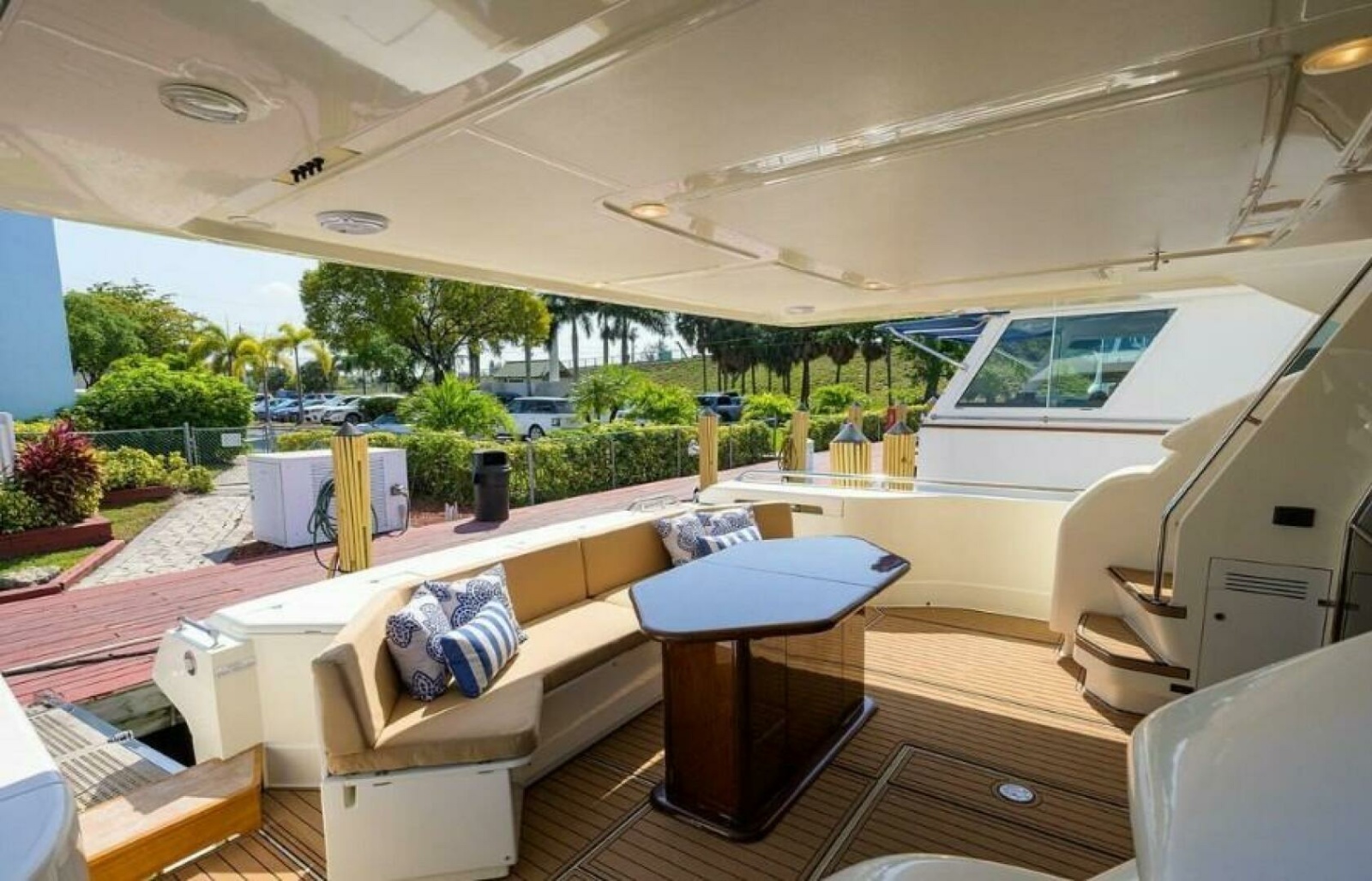 72' 2000 Ferretti Yachts 72 Motoryacht