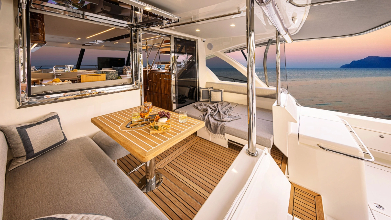 50 Sports Motor Yacht 50ft Riviera Yacht For Sale