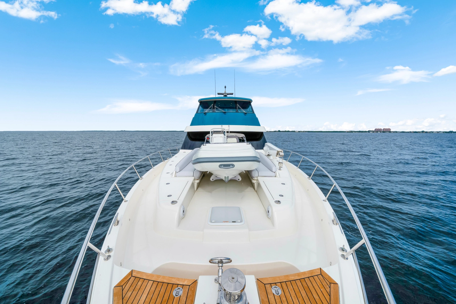 2025 Riviera 72 Sports Motor Yacht