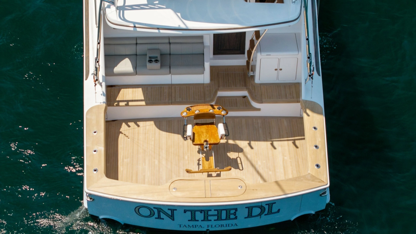 2021 65 Hatteras GT On the DL Cockpit (8)