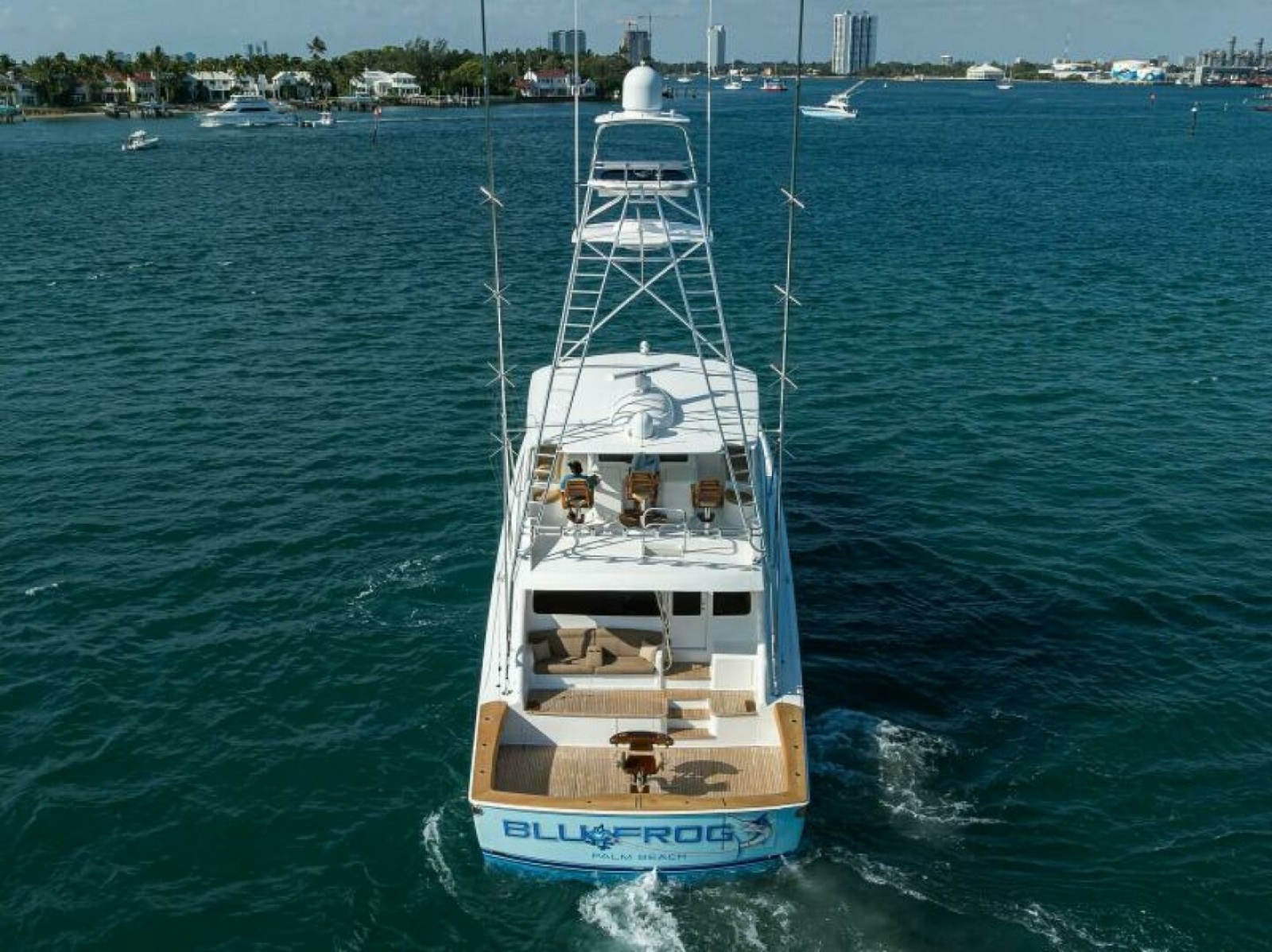 Viking 82 BLU FROG - Aft Aerial Profile