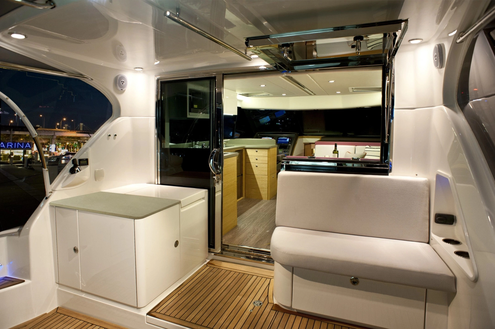445 SUV 44ft Riviera Yacht For Sale