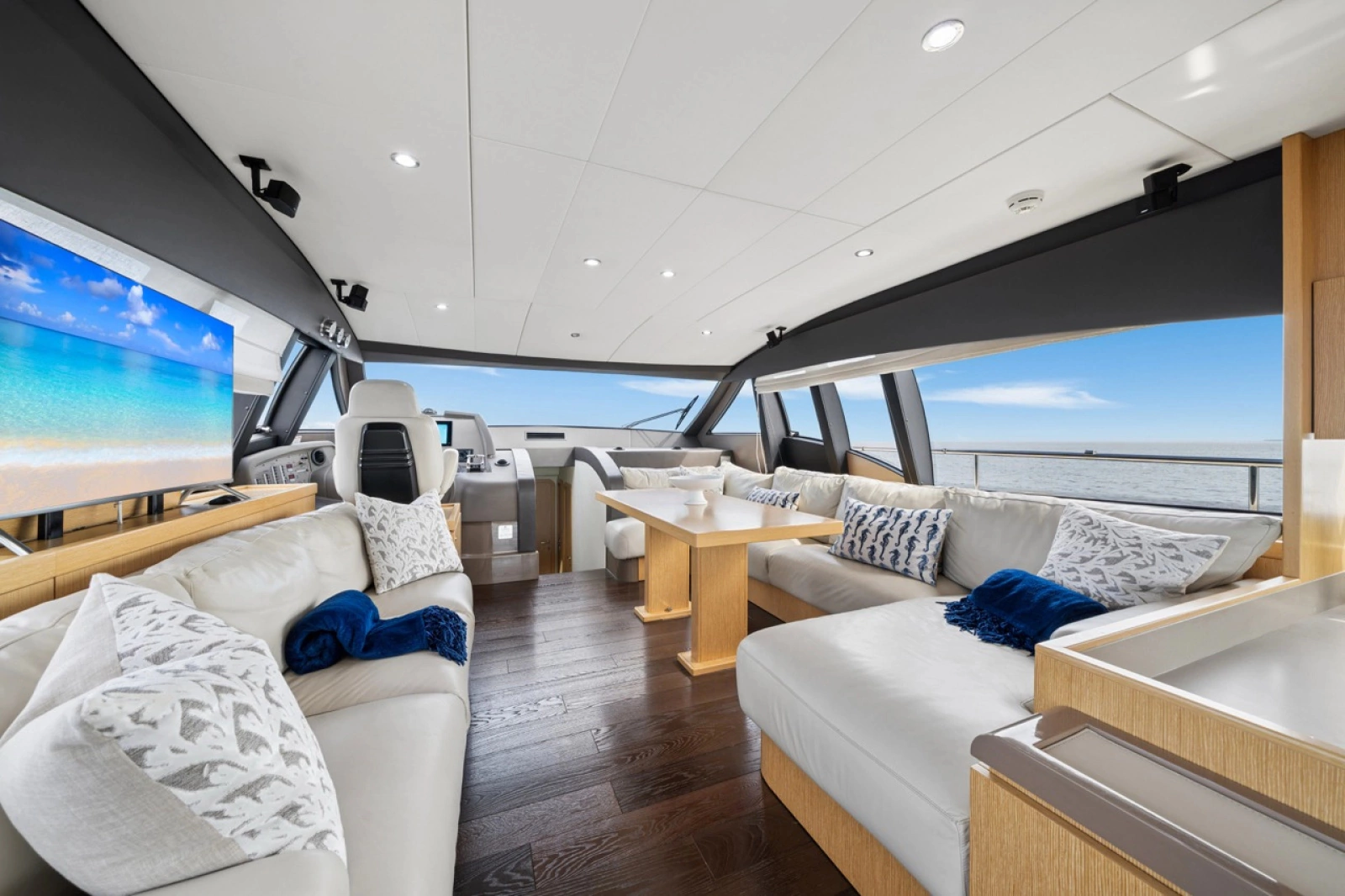 2013 Ferretti Yachts 620 Fly