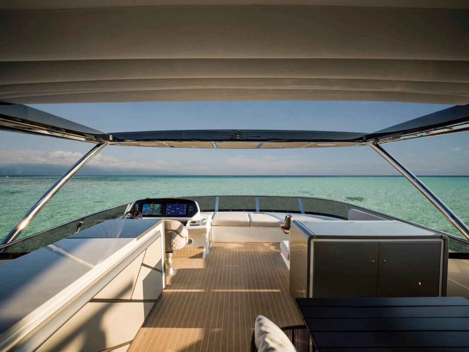 90 OCEAN 90ft Sunseeker Yacht For Sale