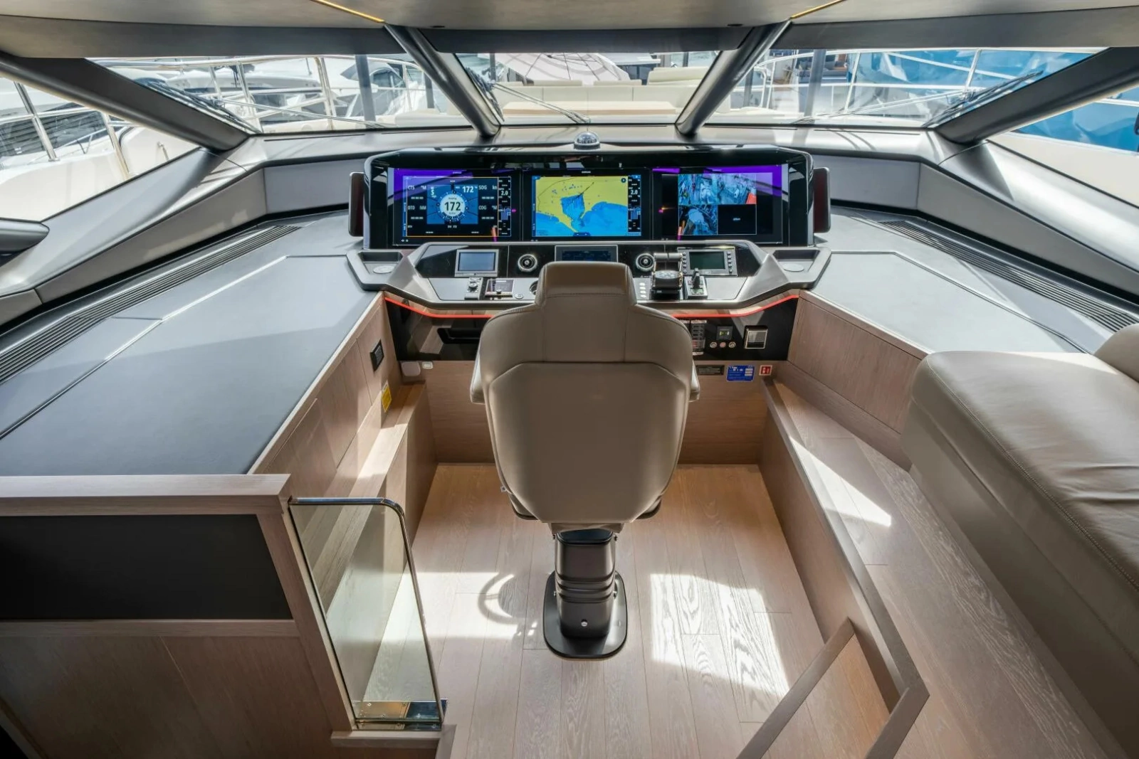 100 YACHT 100ft Sunseeker Yacht For Sale