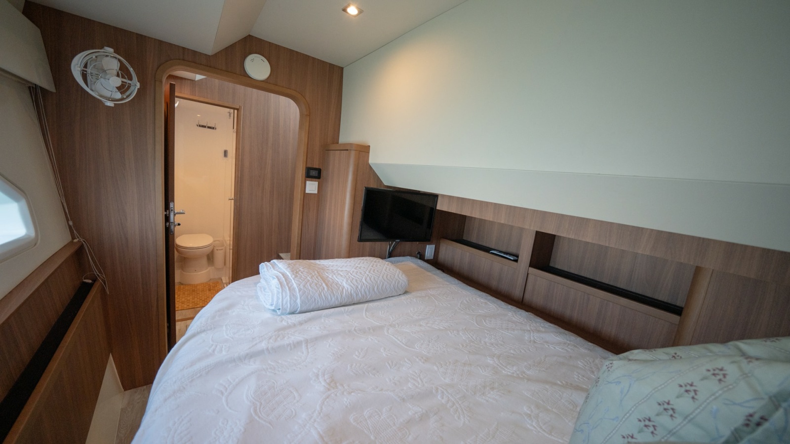 Guest Stateroom with Ensuite Access