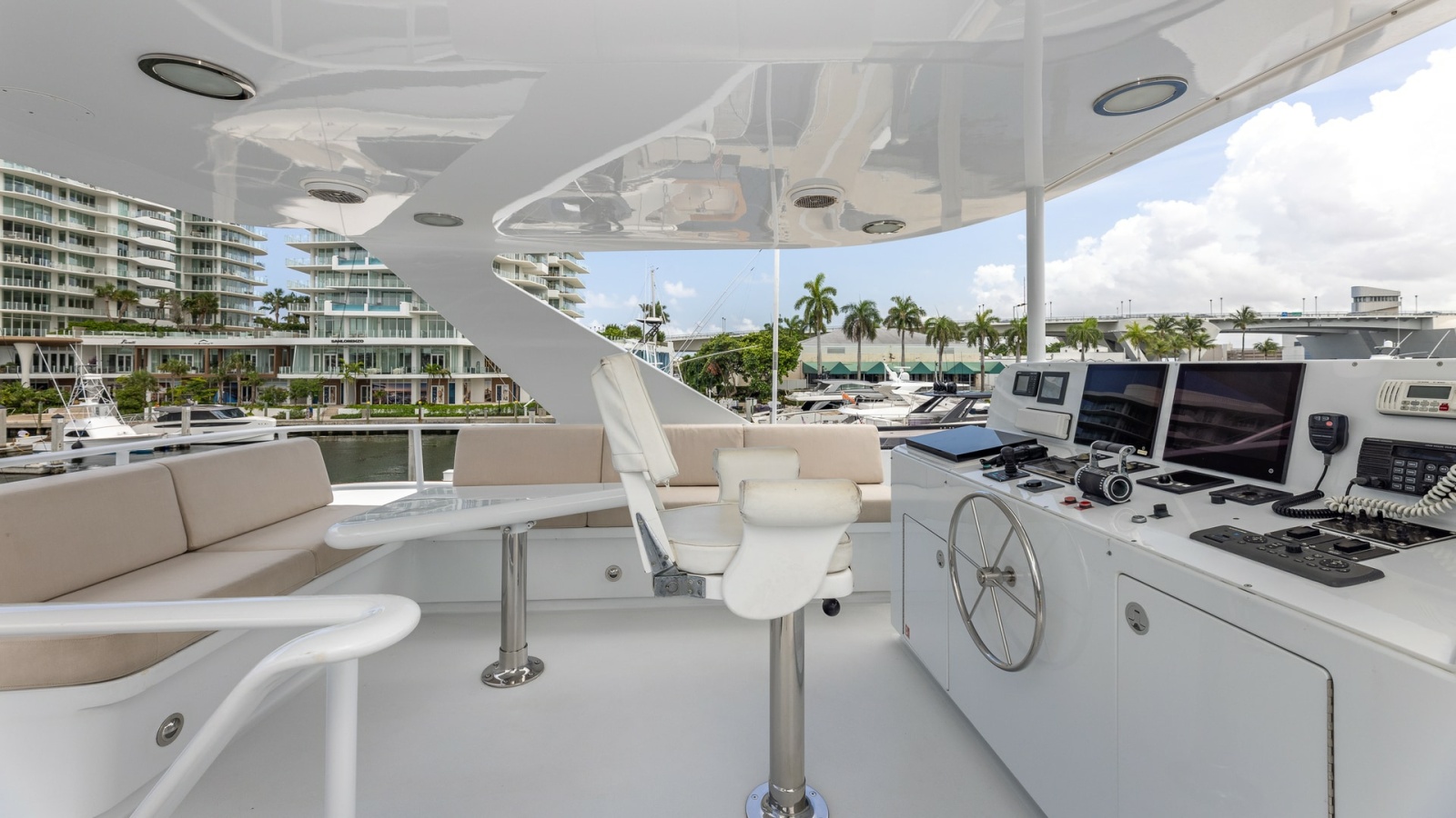 1998 Trinity Yachts Sport Fisherman - BAD COMPANY: Flybridge Helm and Seating Area