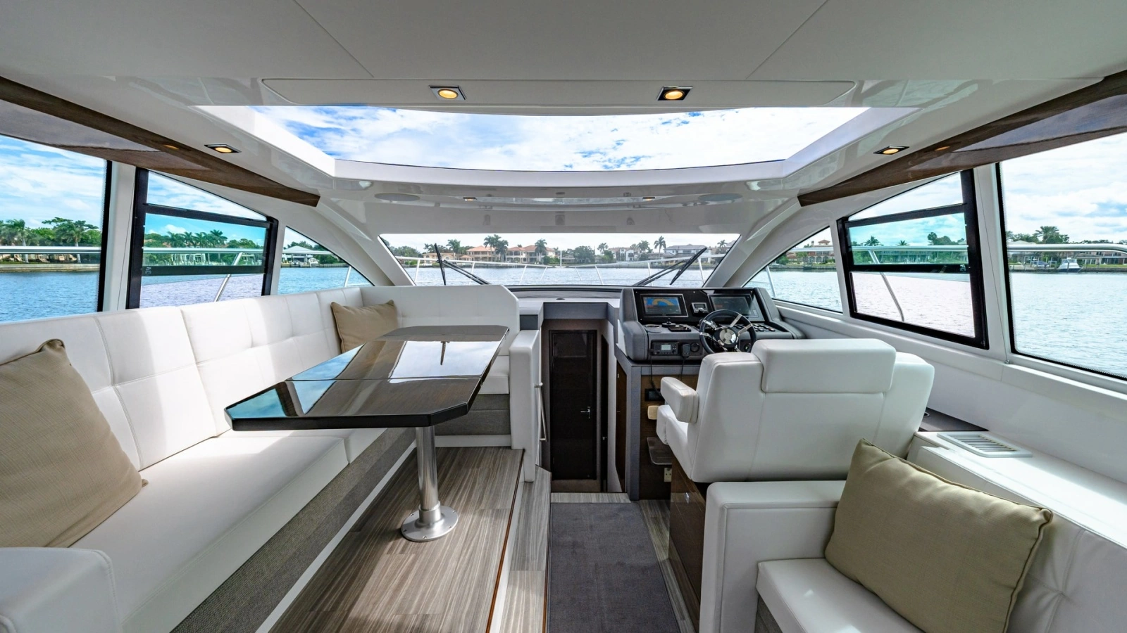 Spacious Salon with Helm View