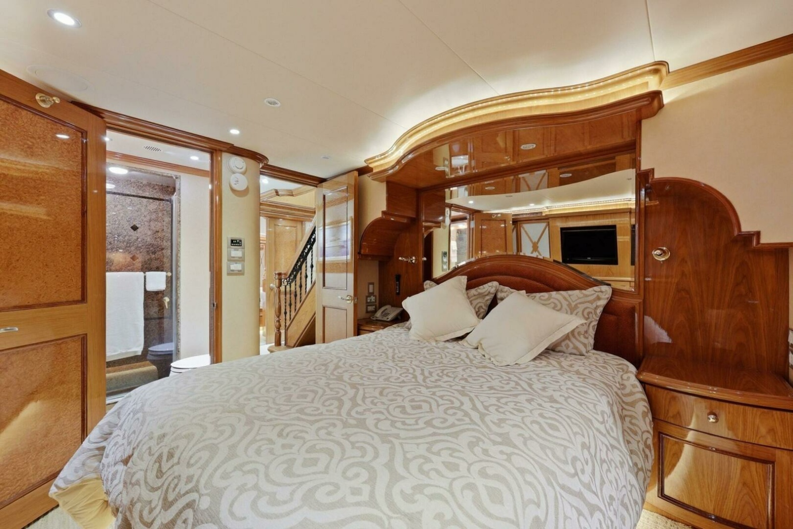 Cheoy Lee 95 FOOTLOOSE - Guest Stateroom 2