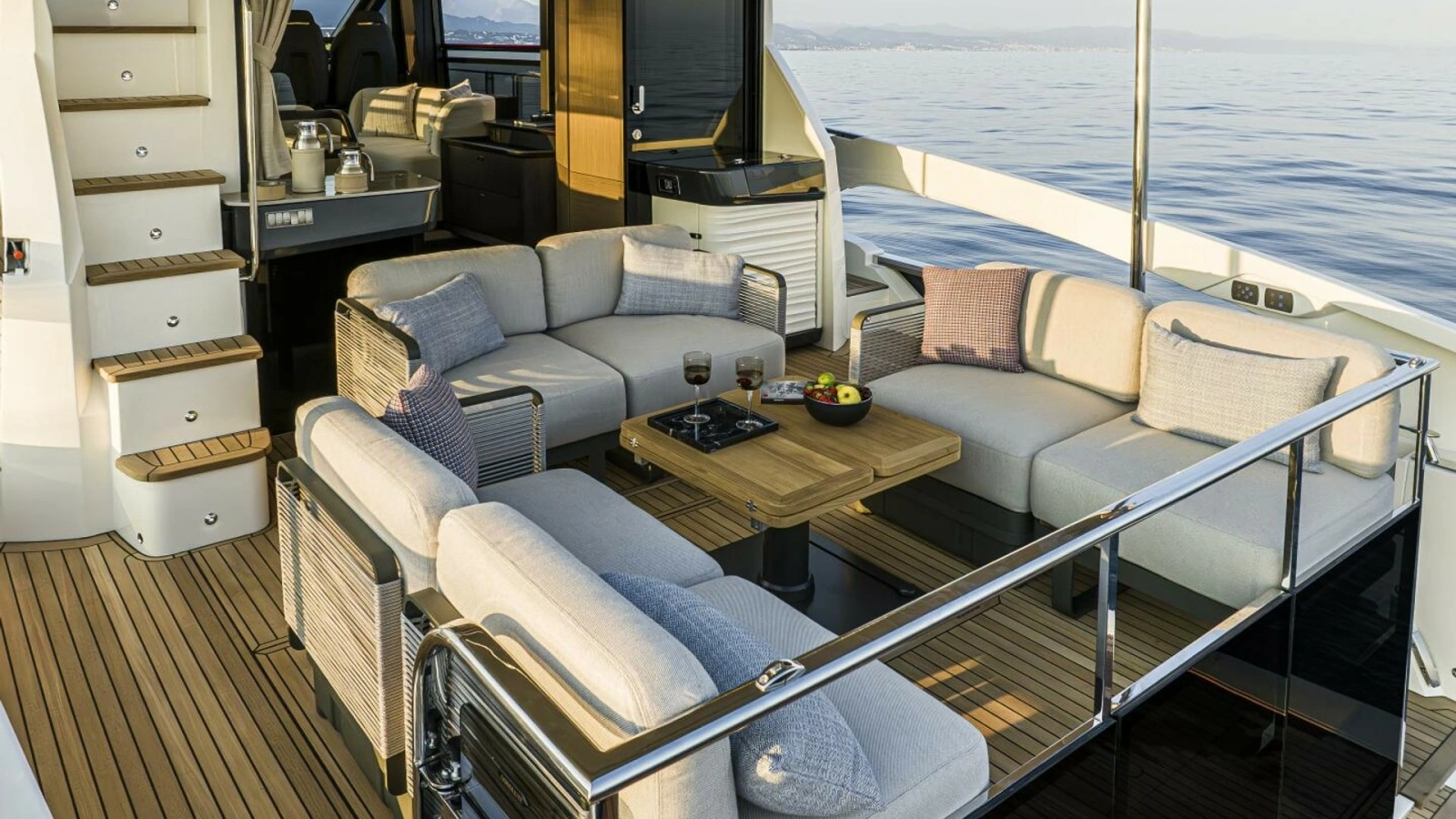 2026 52 Absolute Fly - Cockpit