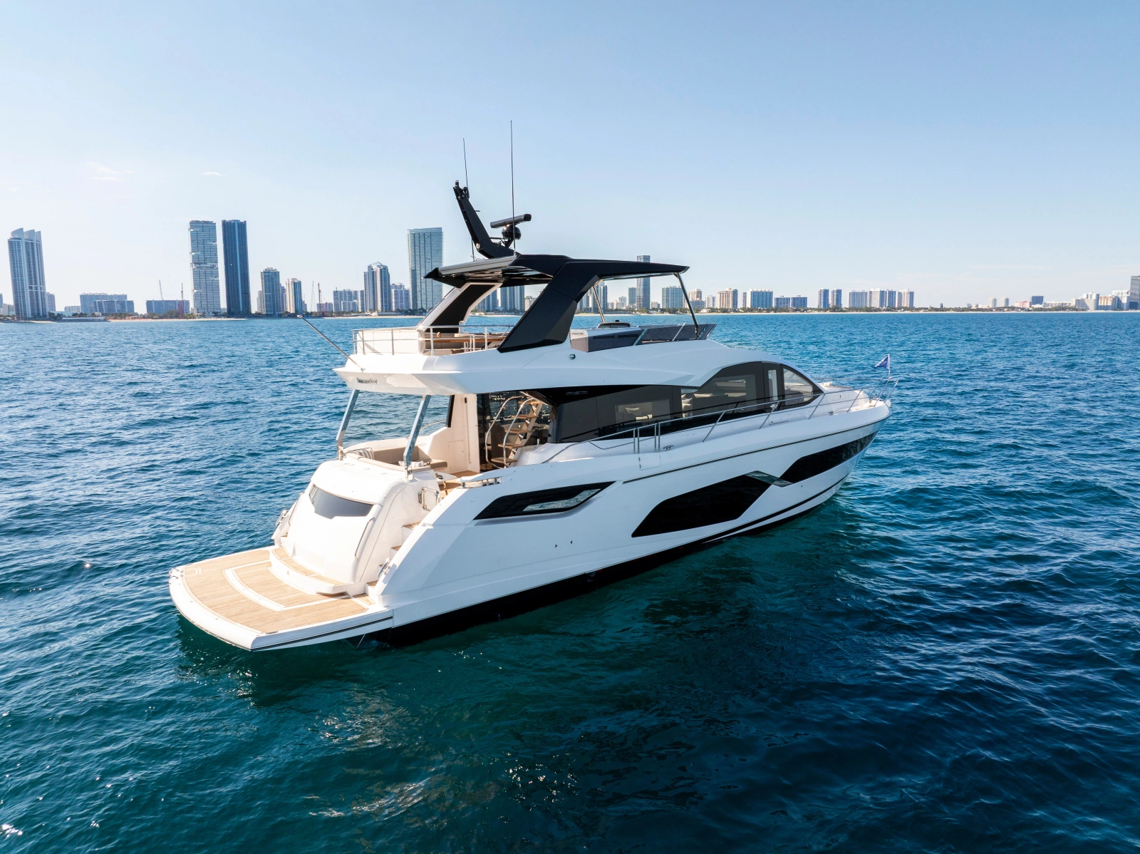 MANHATTAN 68 68ft Sunseeker Yacht For Sale