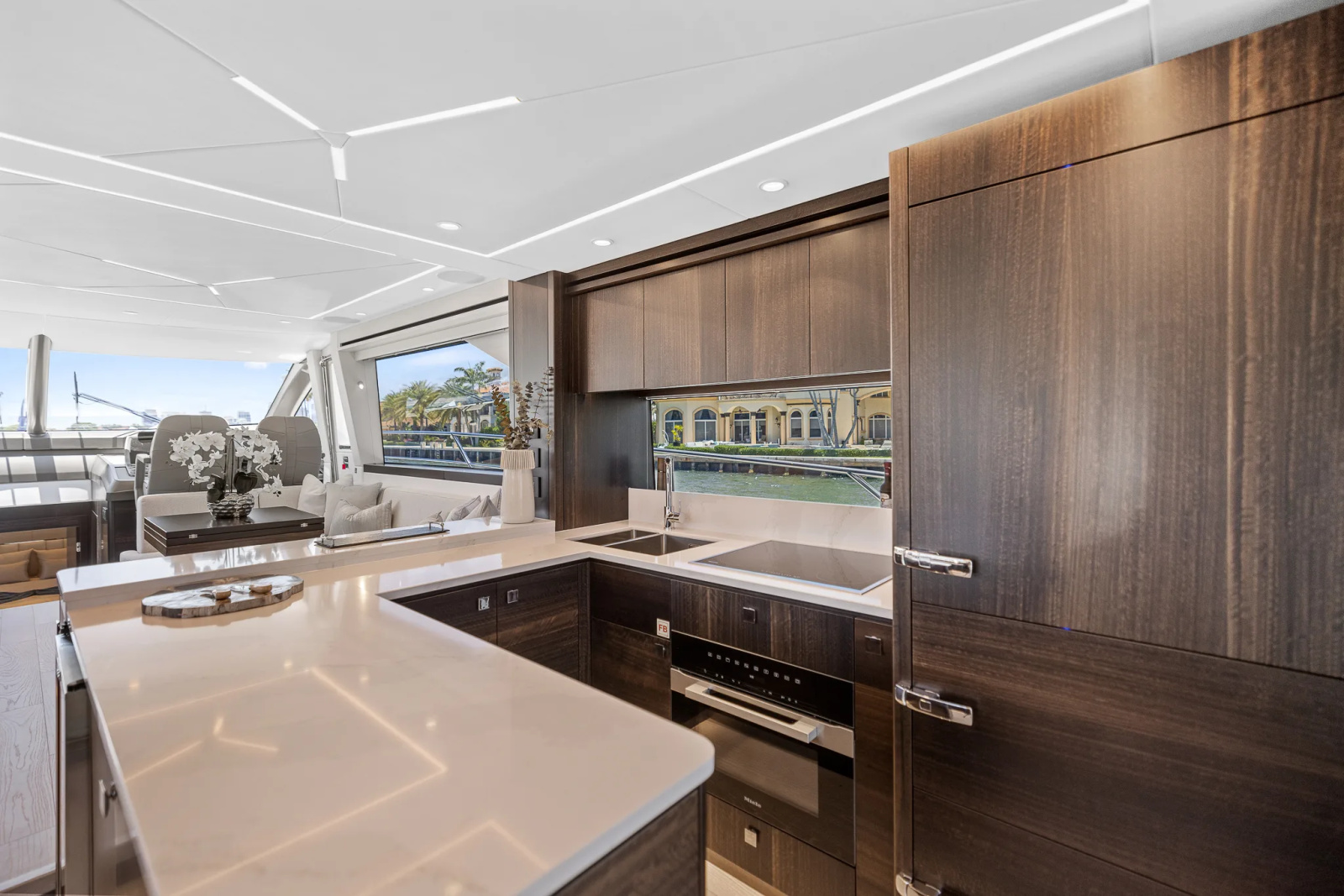 2024 Sunseeker Manhattan 68
