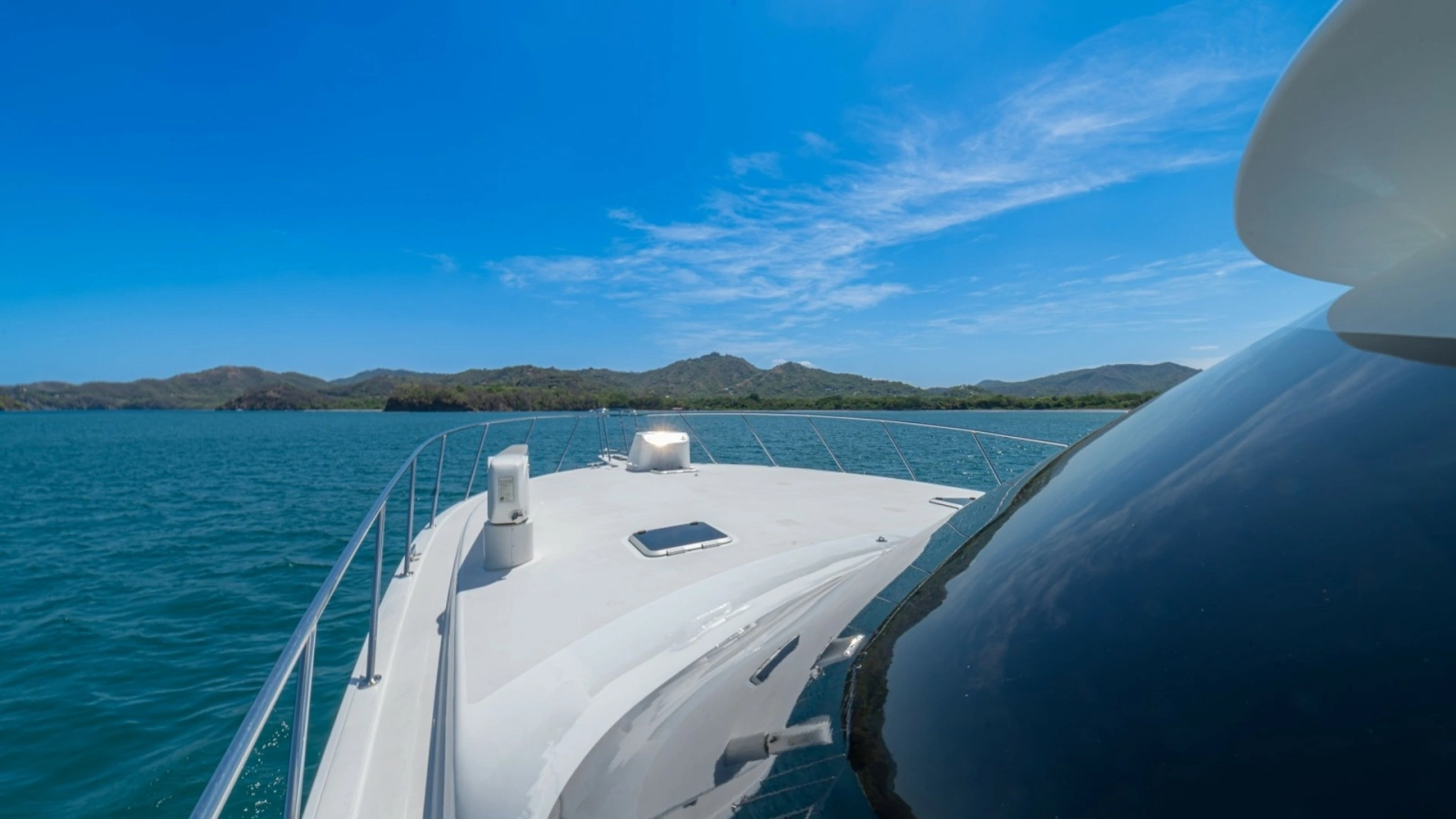 Bow View with Scenic Horizon