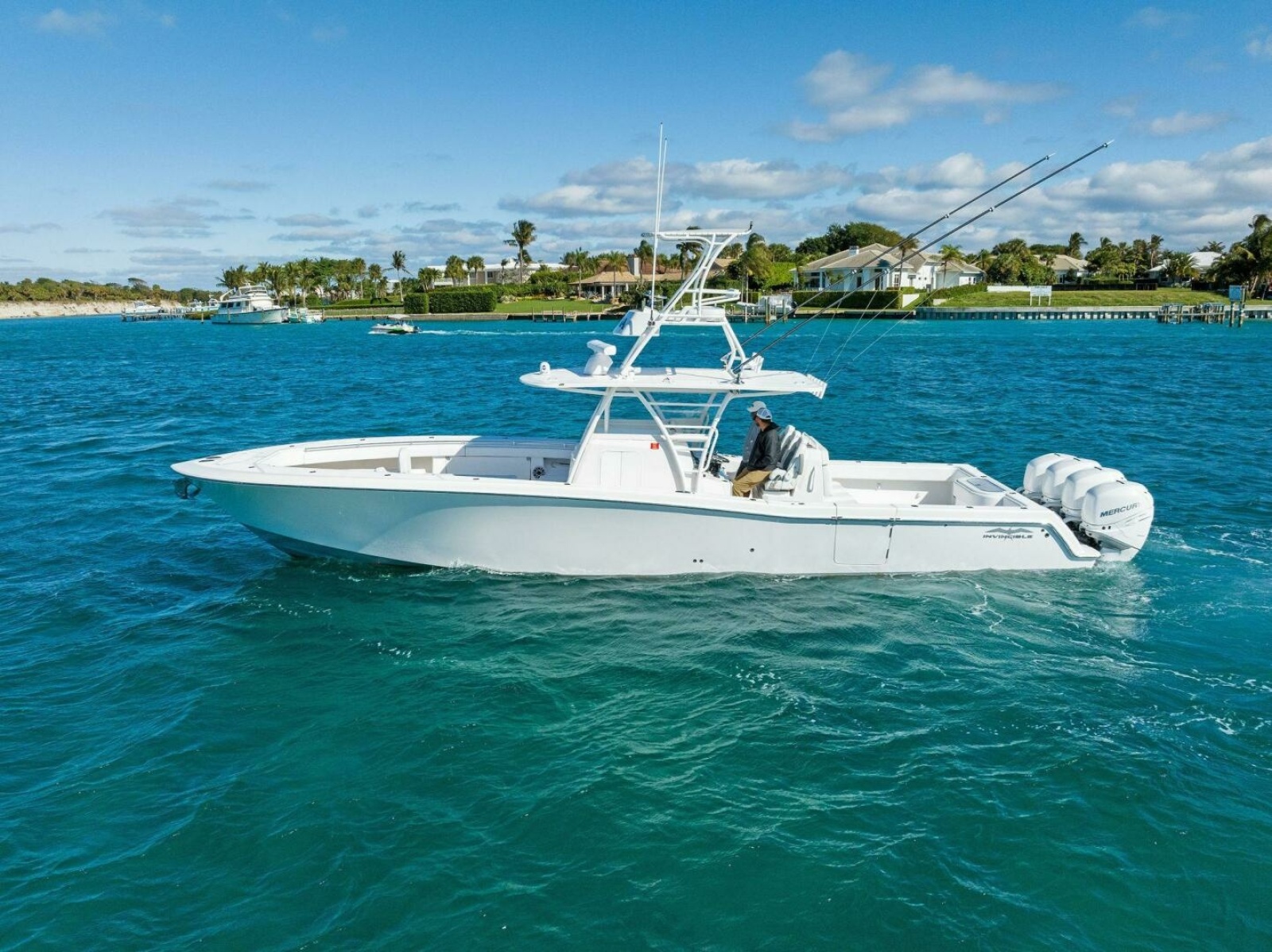 42' 2019 Invincible 42 Open Fisherman