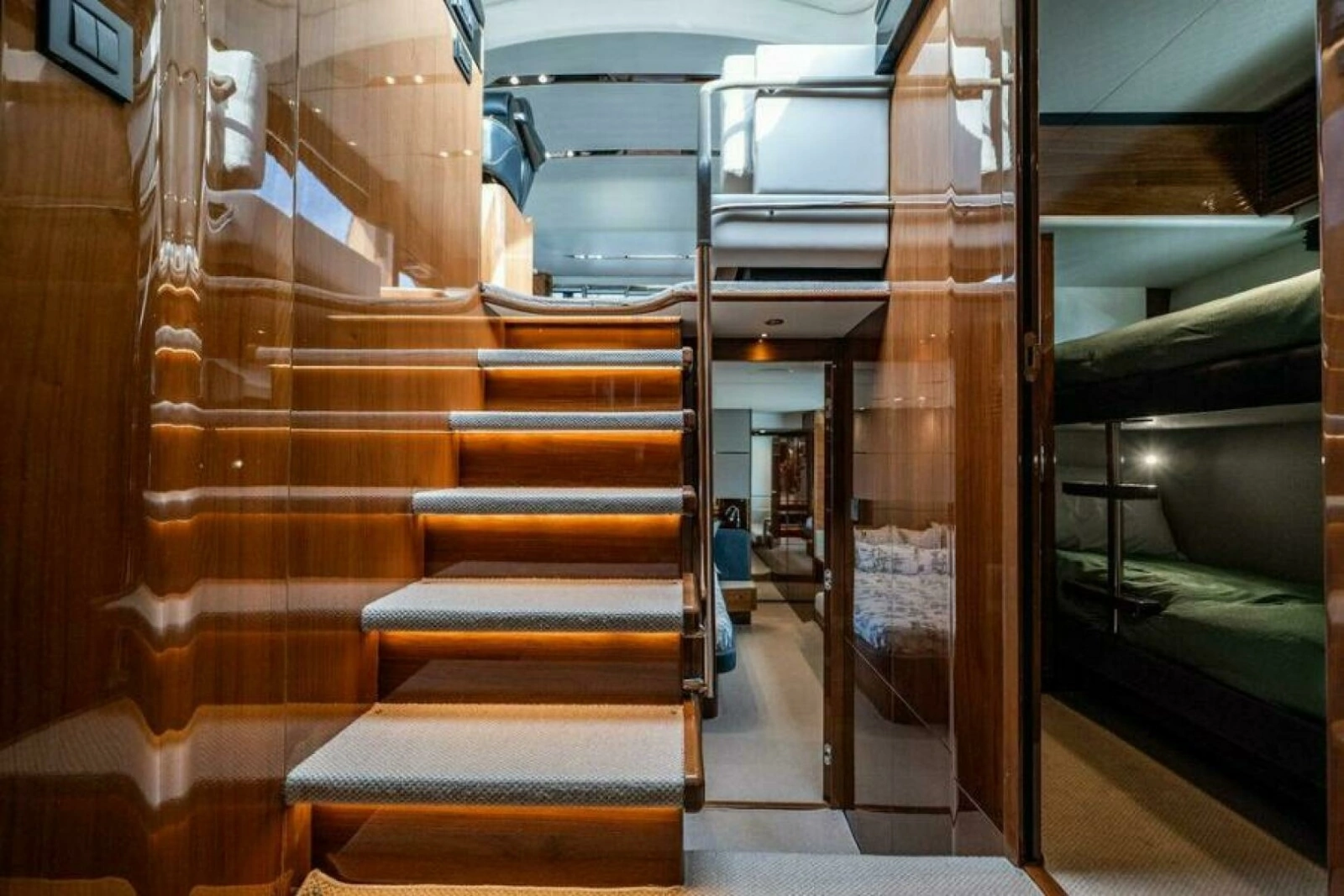 Princess 65 - Stairs
