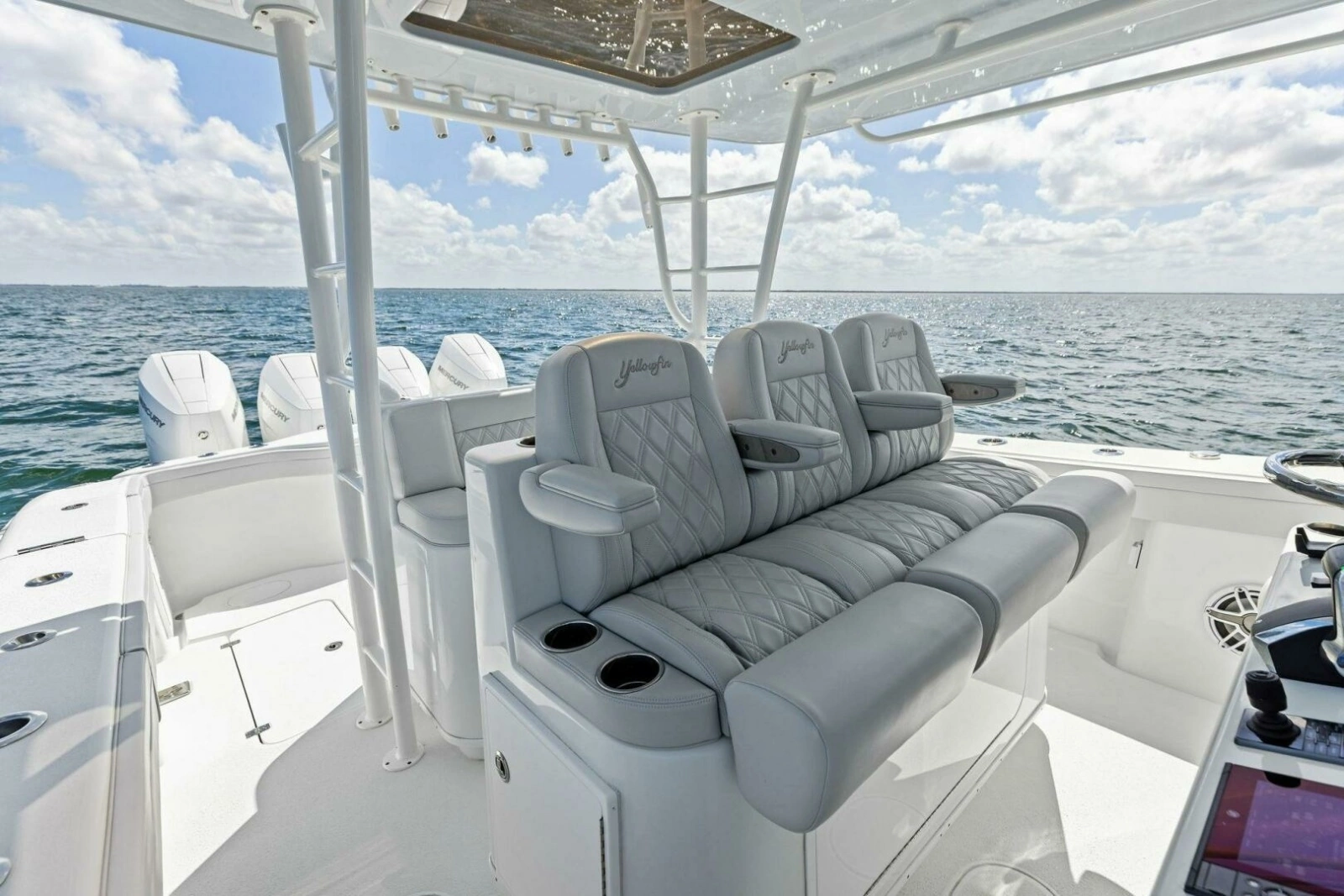 2024 42 Yellowfin