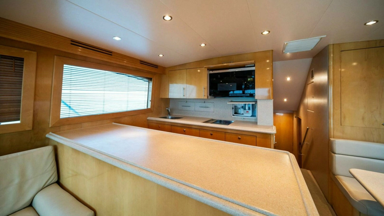 2003 Hatteras 54 Convertible - Big Boyd
