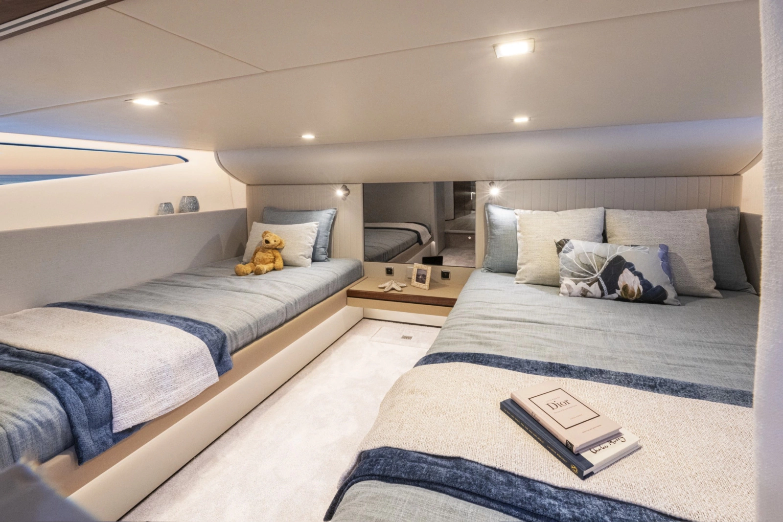 4300 Sports Express 43ft Riviera Yacht For Sale