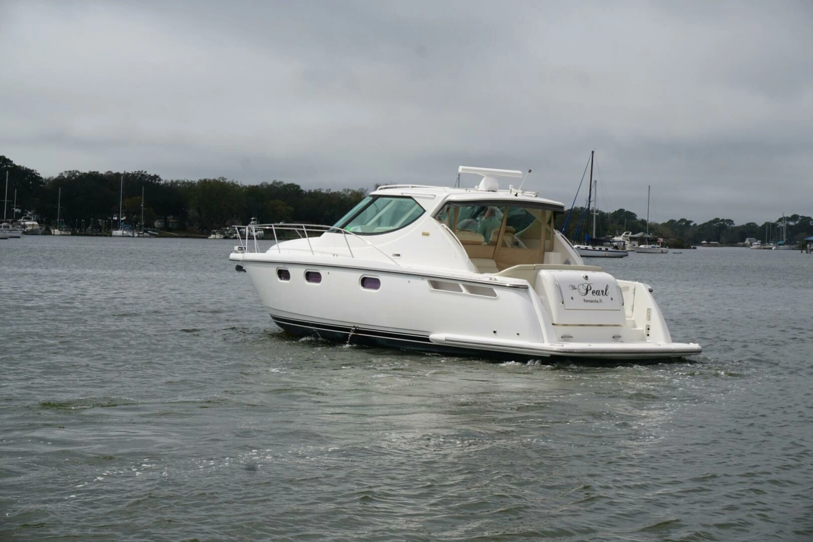 2007 39 Tiara Yachts 3900 Sovran The Pearl Port Profile (2)