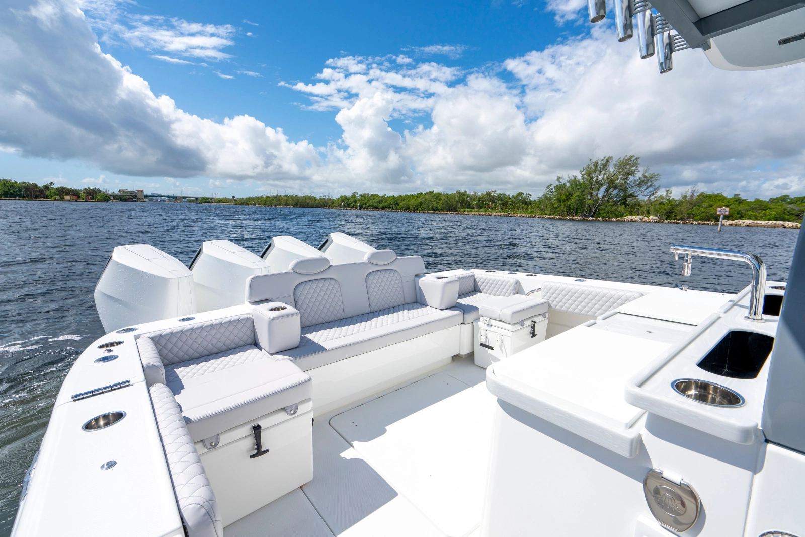 42 Lujo 42ft HCB Yacht For Sale