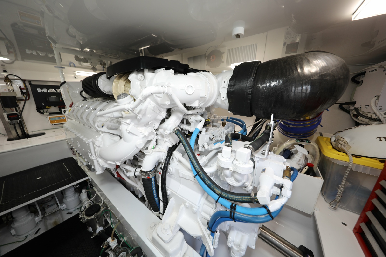 2023 Viking 54 Convertible