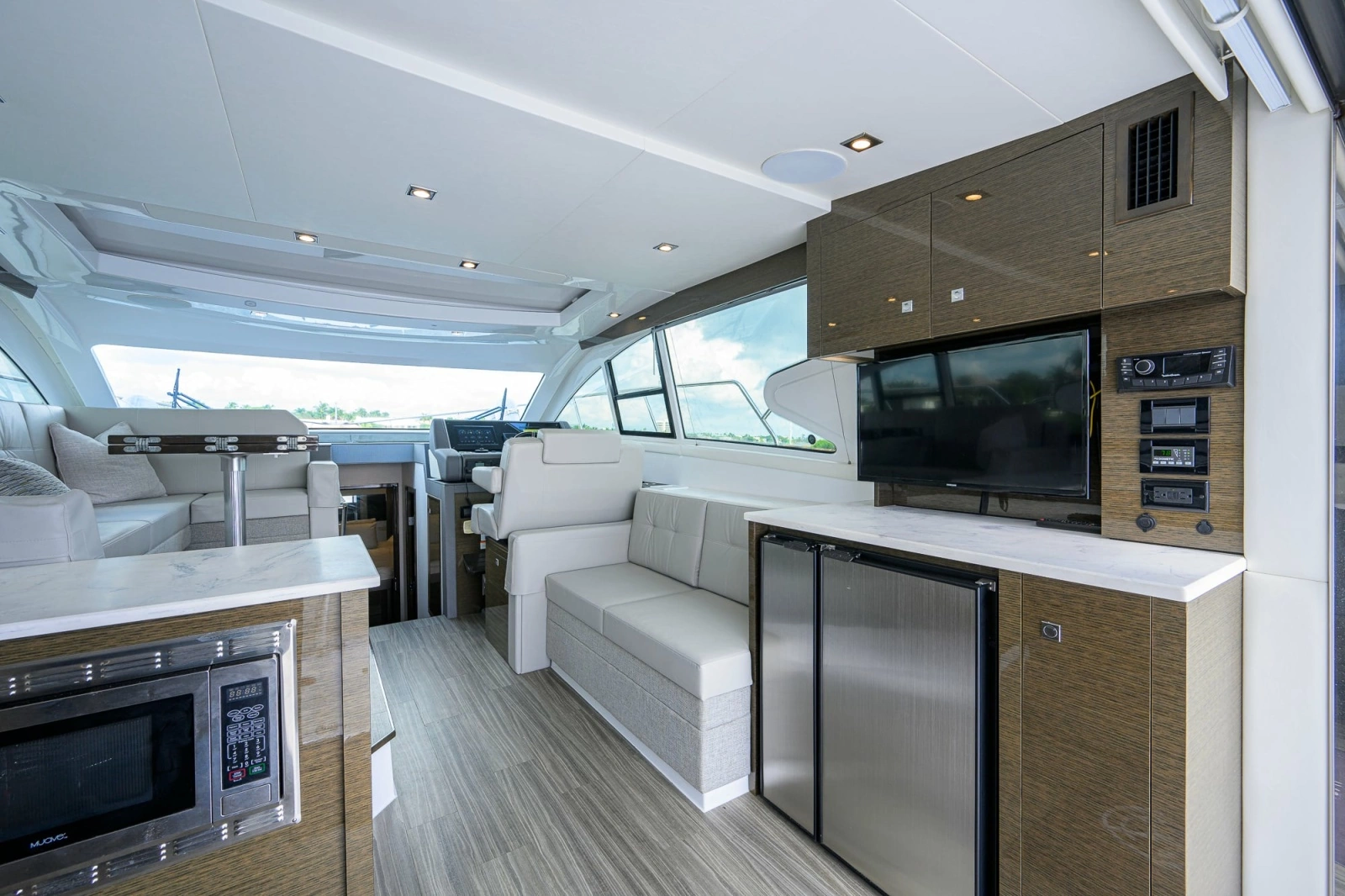 2020 Cruisers 46 Cantius