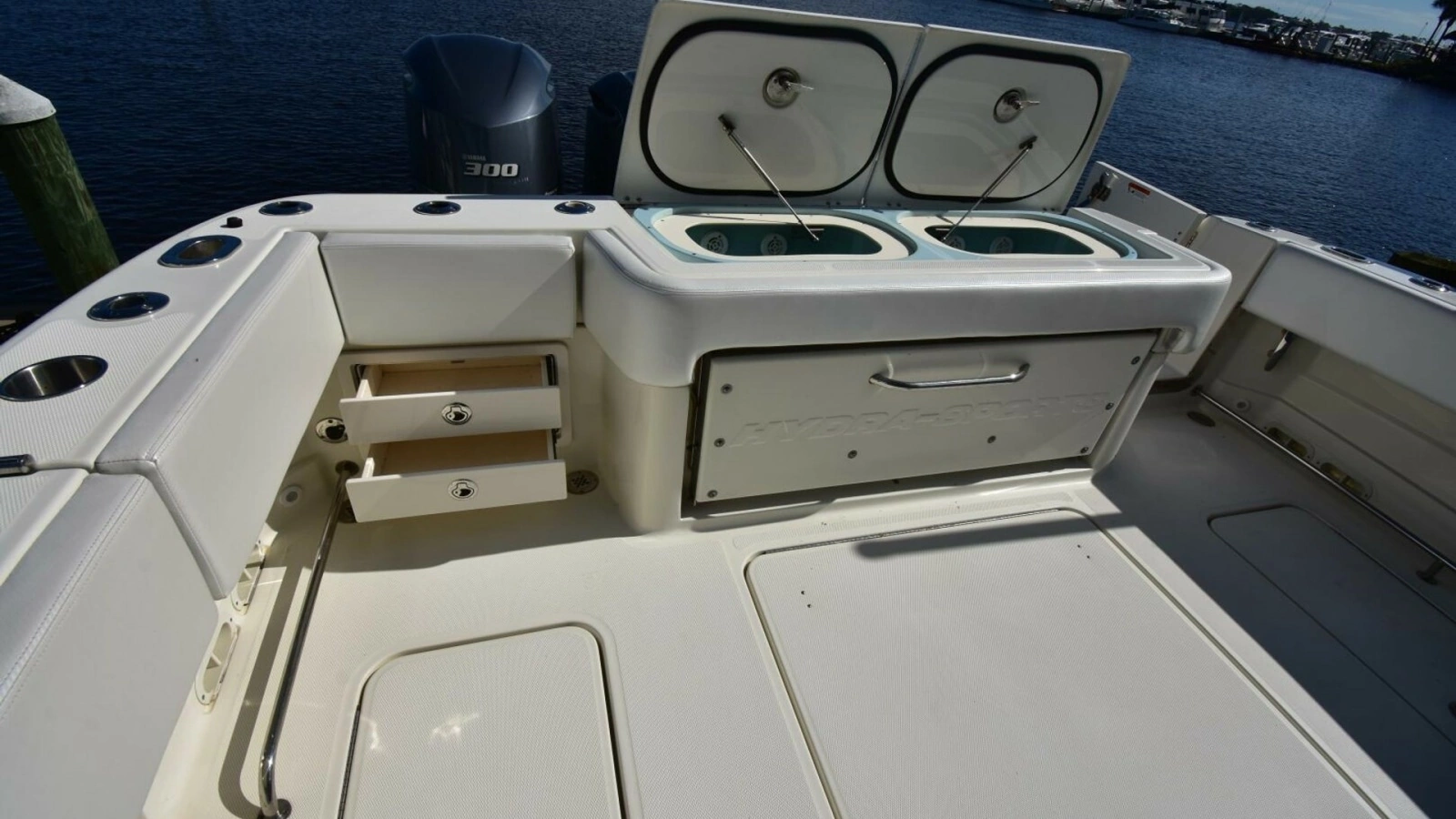 2012 42 Hydra-Sports SF - A Salt Weapon - Cockpit Fish Box & Storage