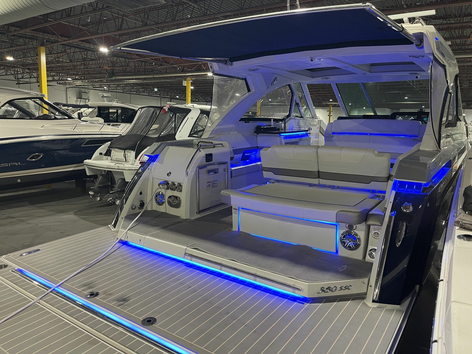 2020 Formula 380 Super Sport Crossover I/O 38