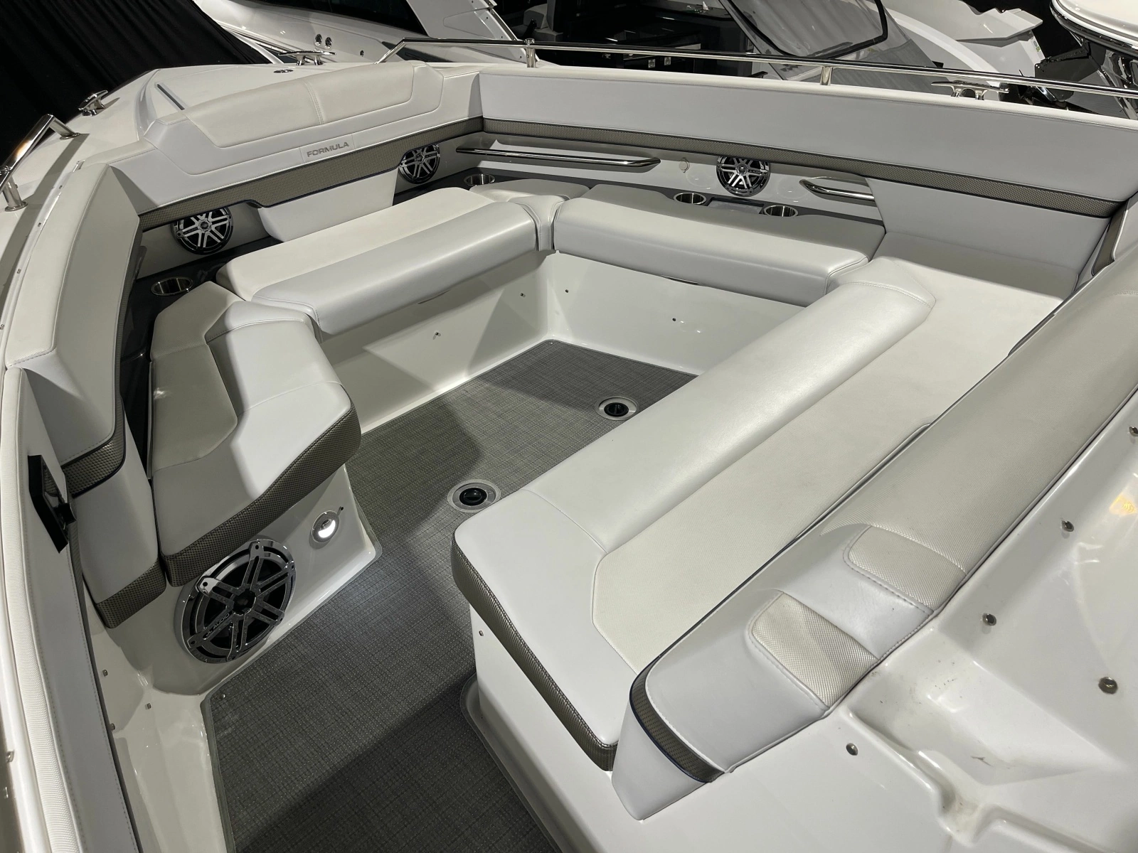 2020 Formula 380 Super Sport Crossover I/O 38