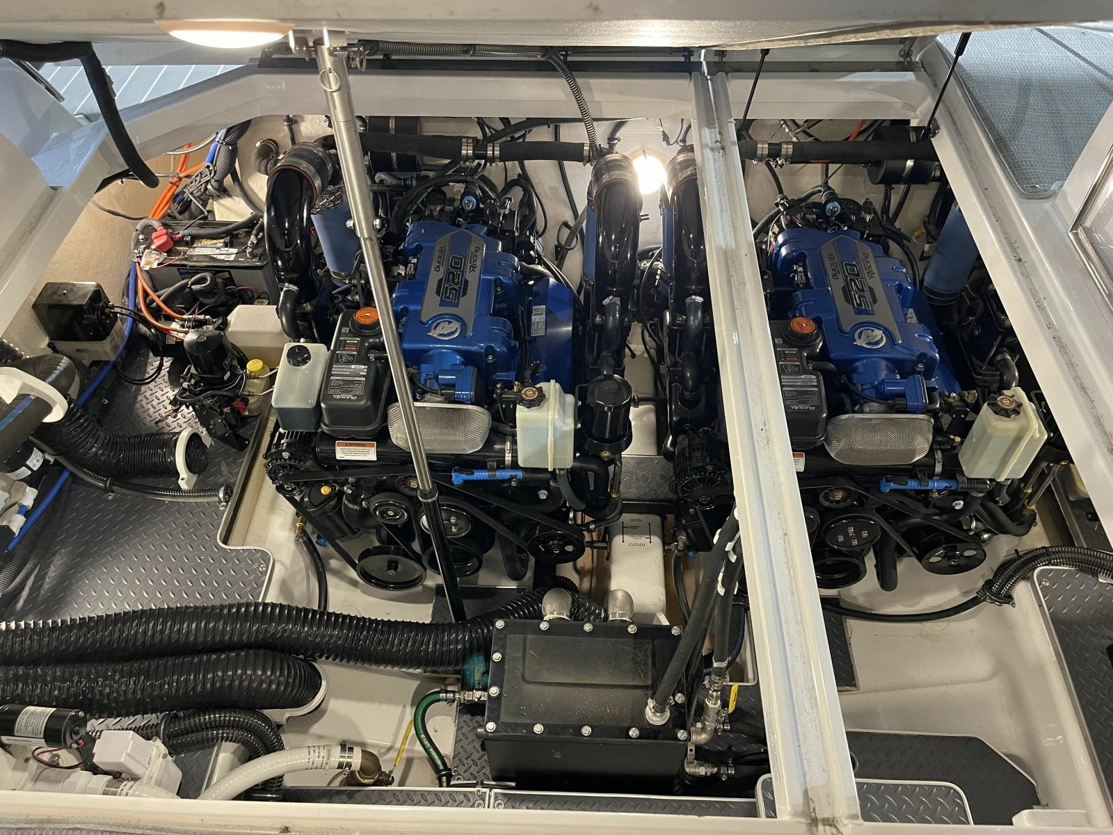 2020 Formula 380 Super Sport Crossover I/O 38