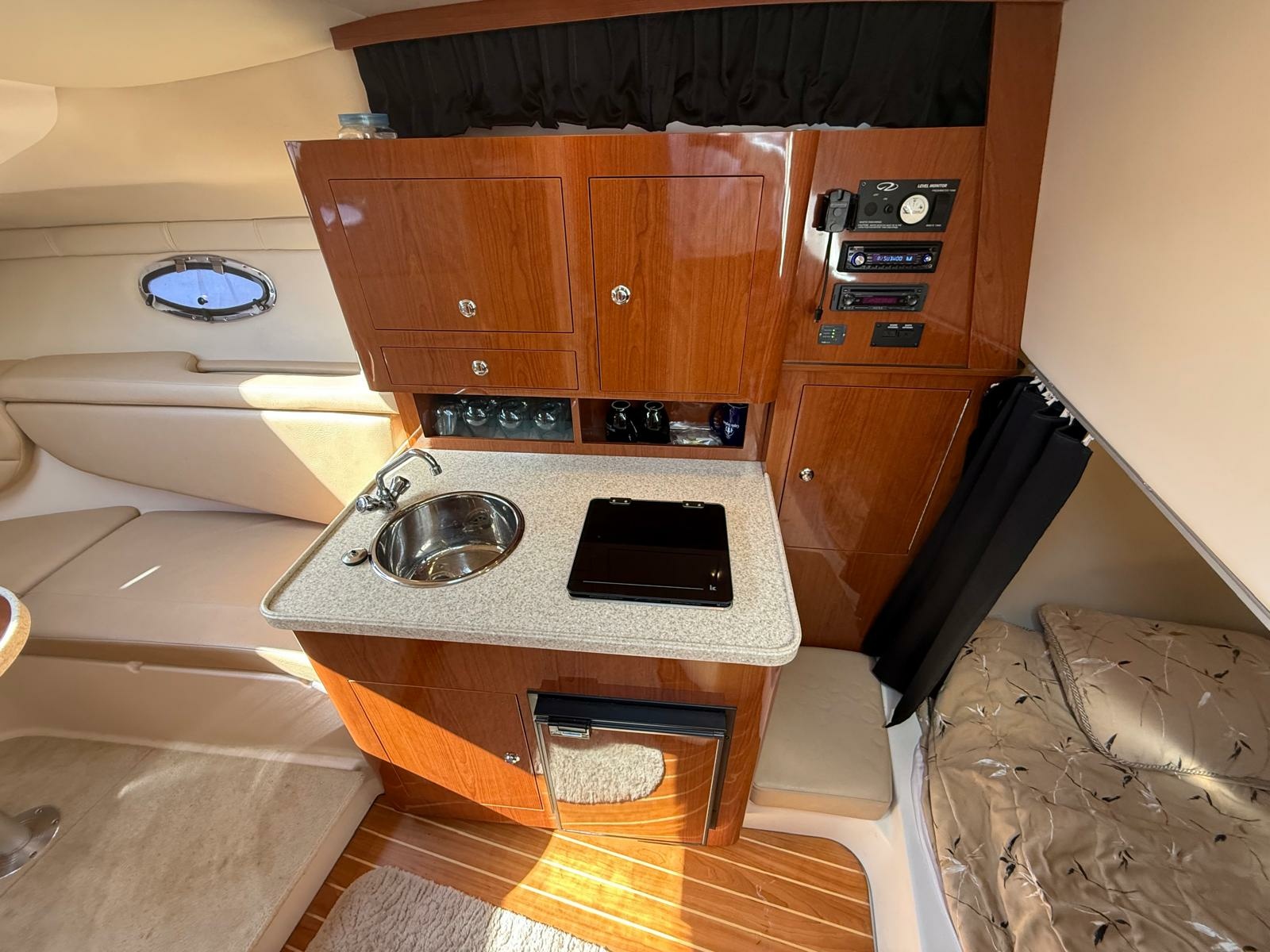 2008 Regal 2860 Window Express 28