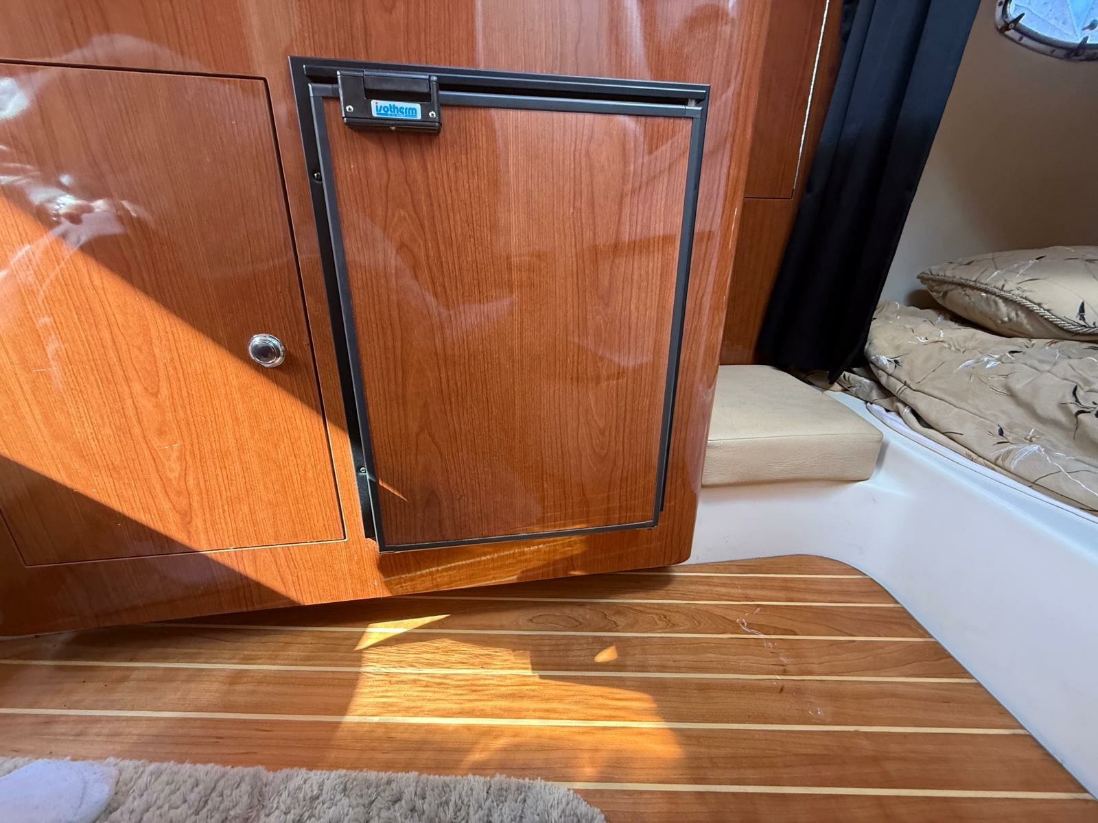 2008 Regal 2860 Window Express 28