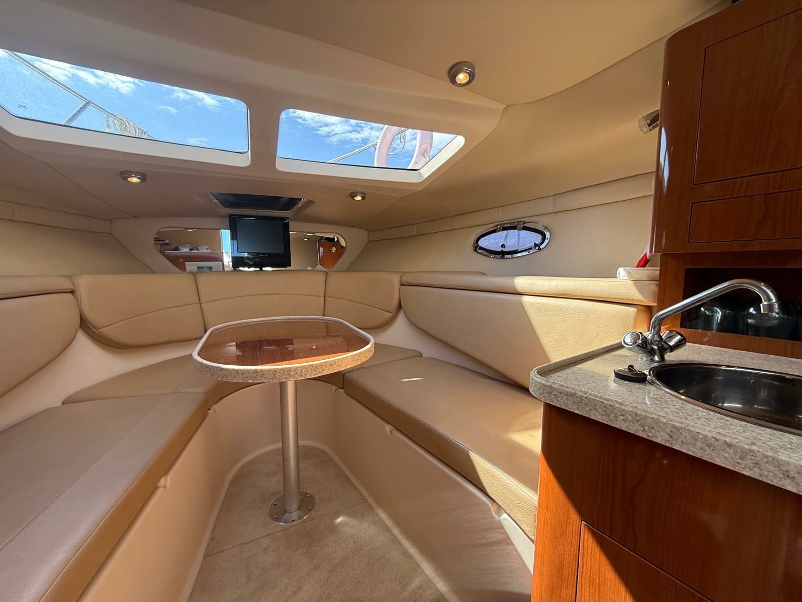 2008 Regal 2860 Window Express 28