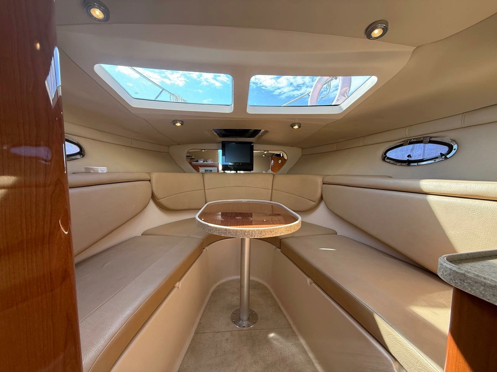 2008 Regal 2860 Window Express 28