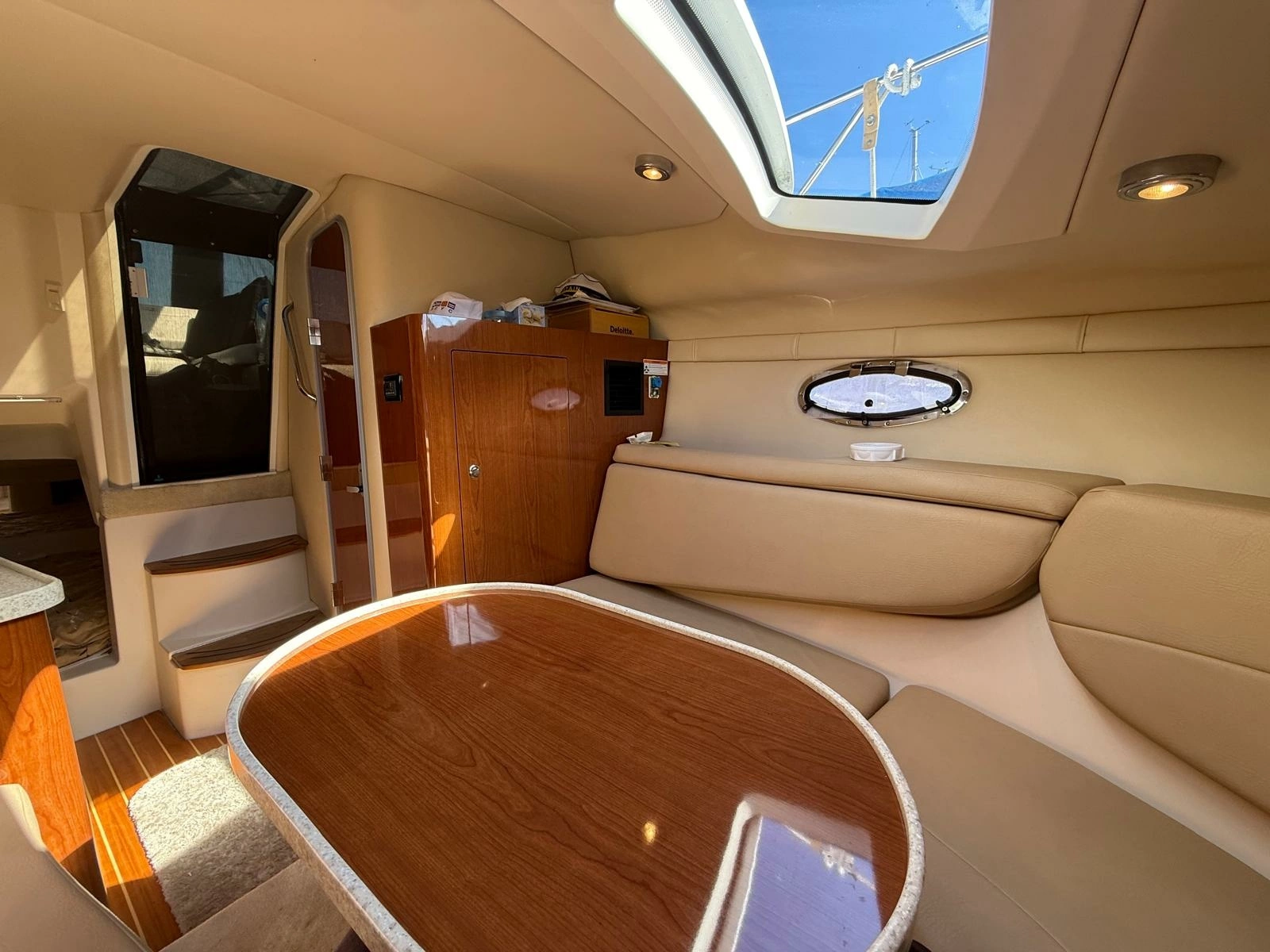 2008 Regal 2860 Window Express 28