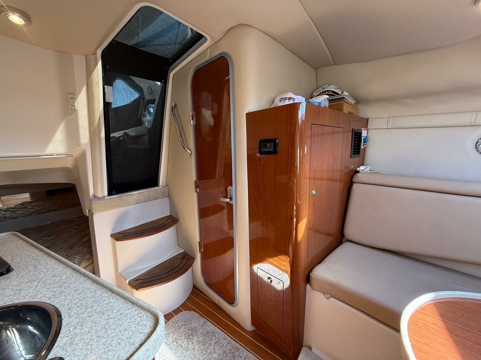 2008 Regal 2860 Window Express 28