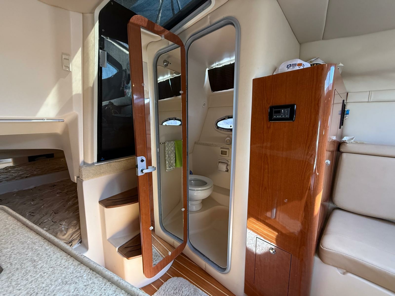 2008 Regal 2860 Window Express 28