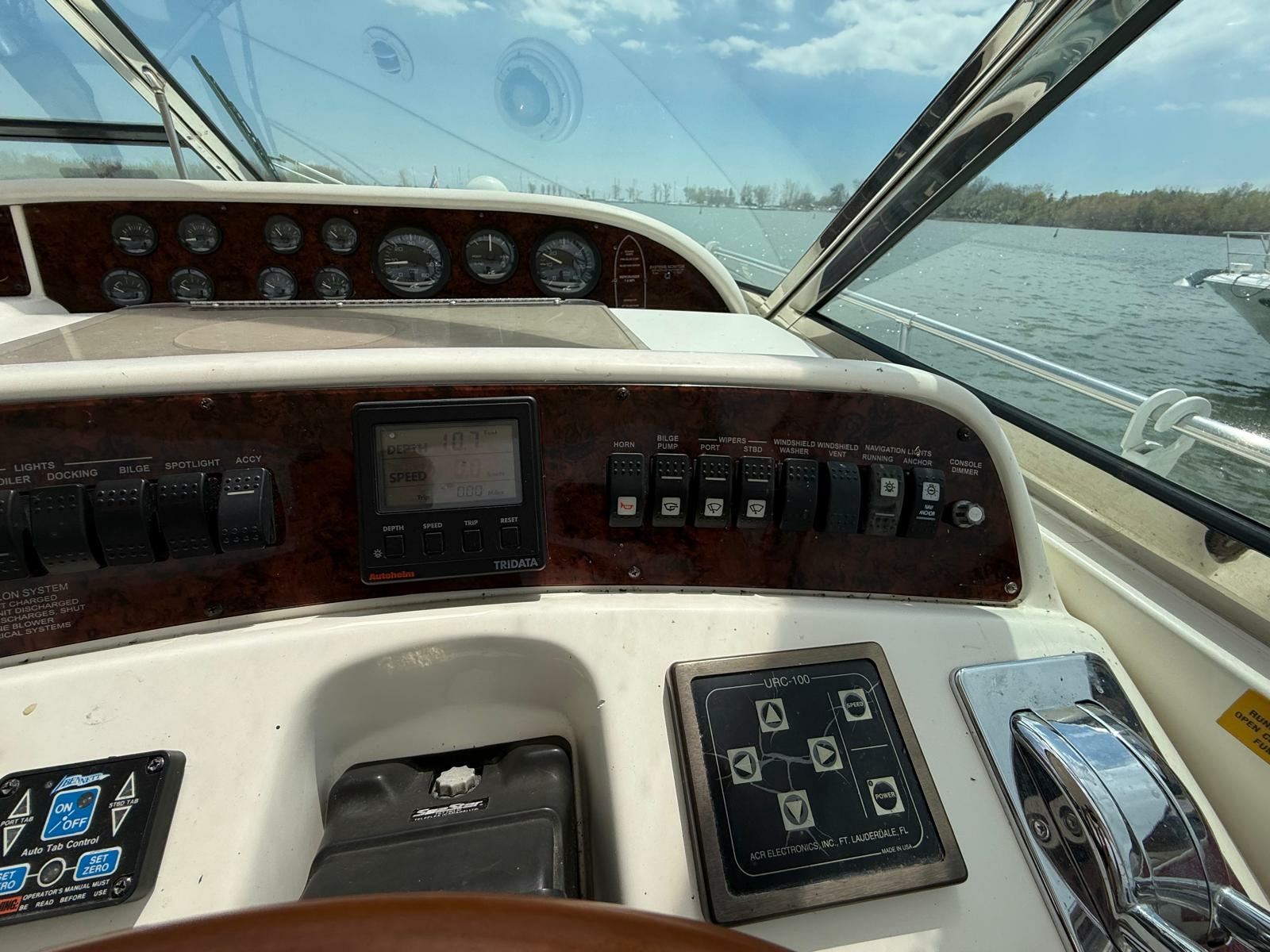 1996 Sea Ray 370 Sundancer 37