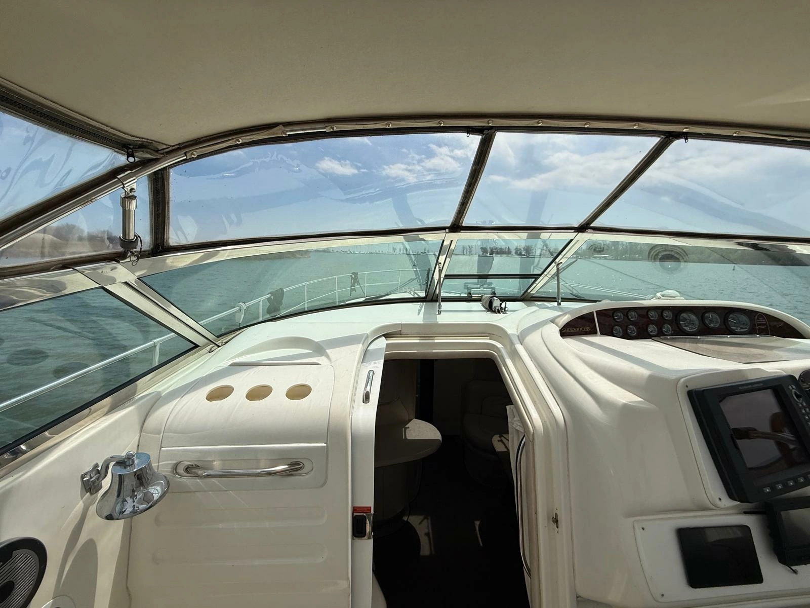 1996 Sea Ray 370 Sundancer 37